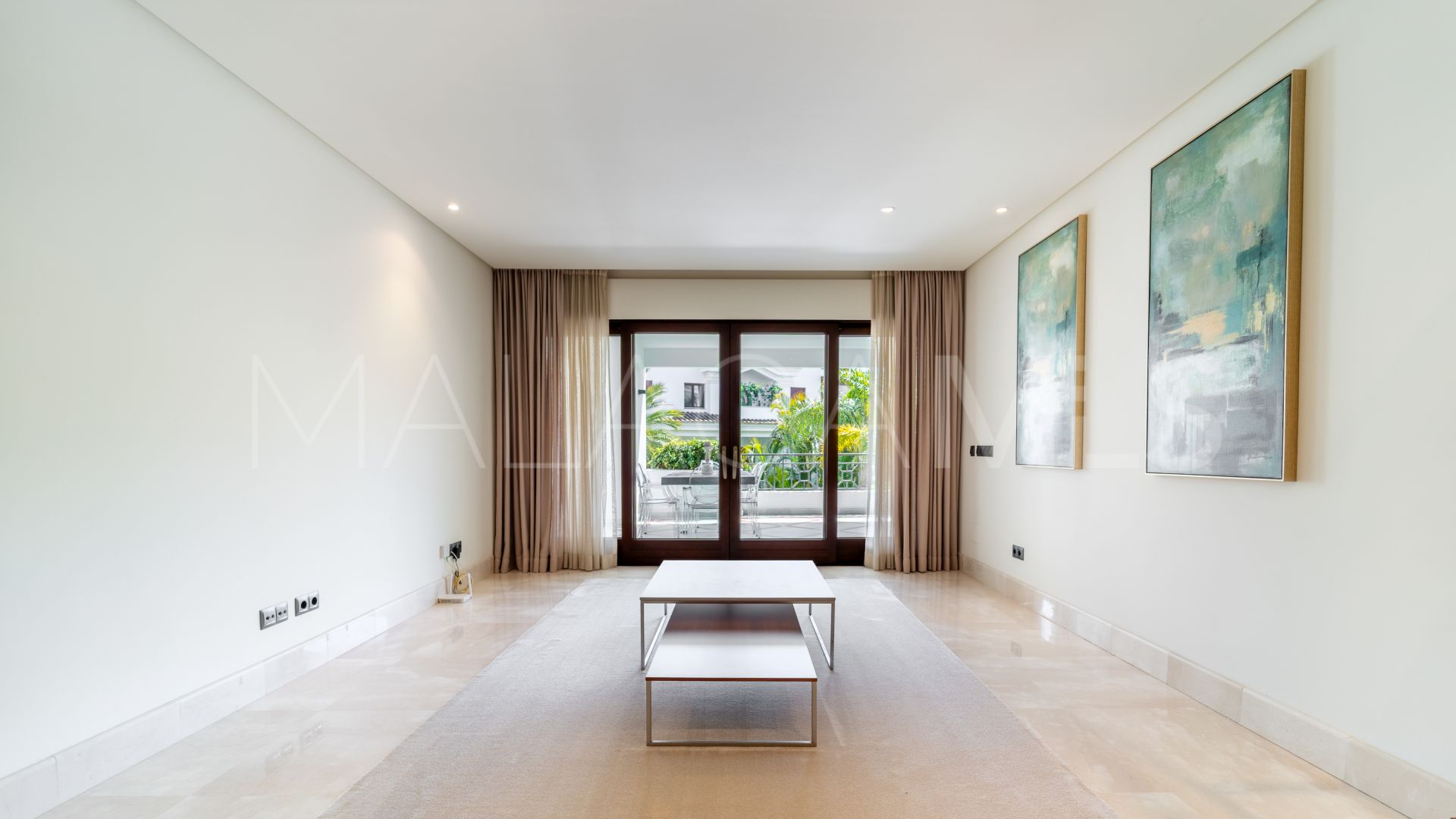 For sale ground floor apartment with 2 bedrooms in Doncella Beach