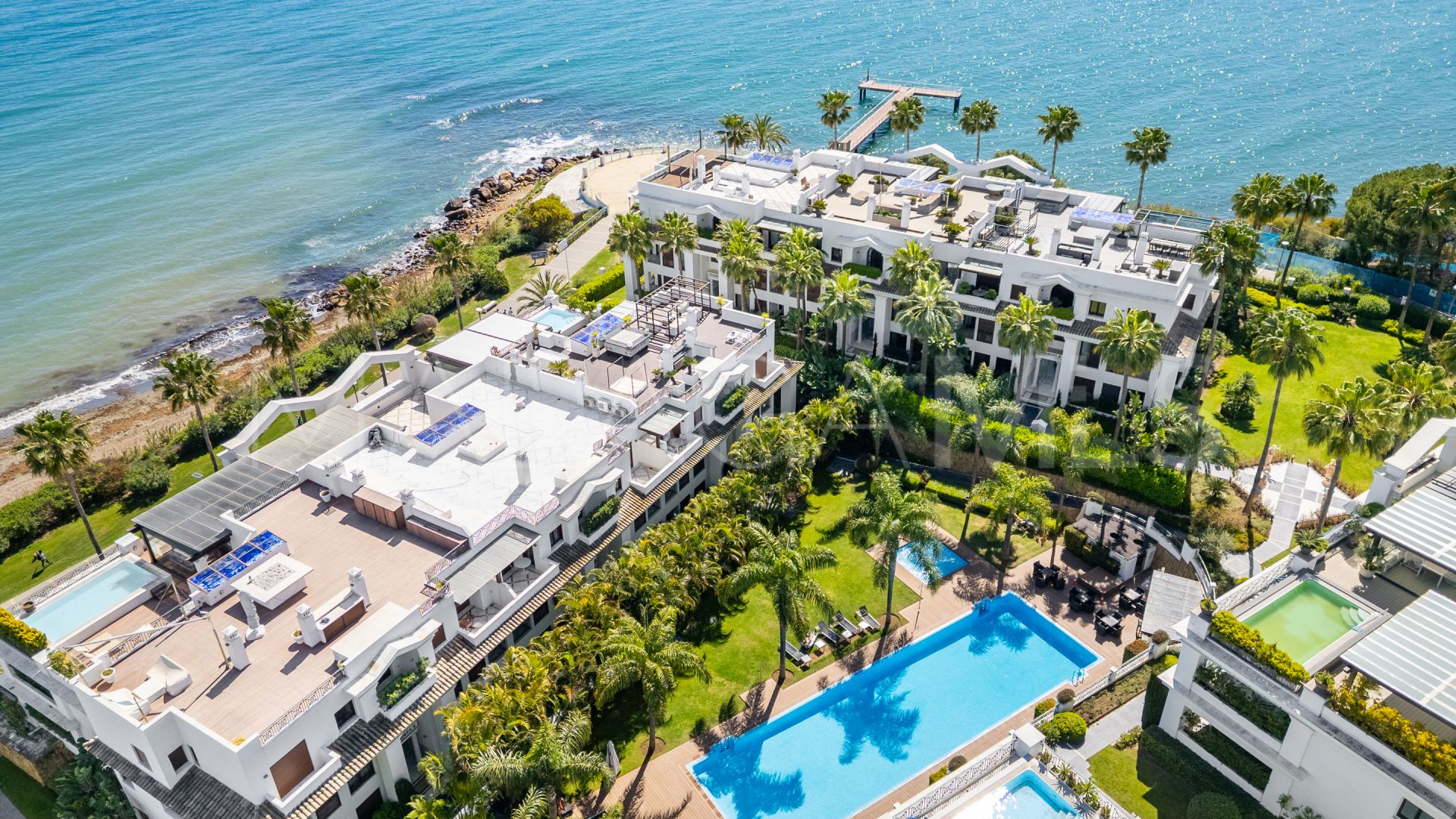 For sale ground floor apartment with 2 bedrooms in Doncella Beach