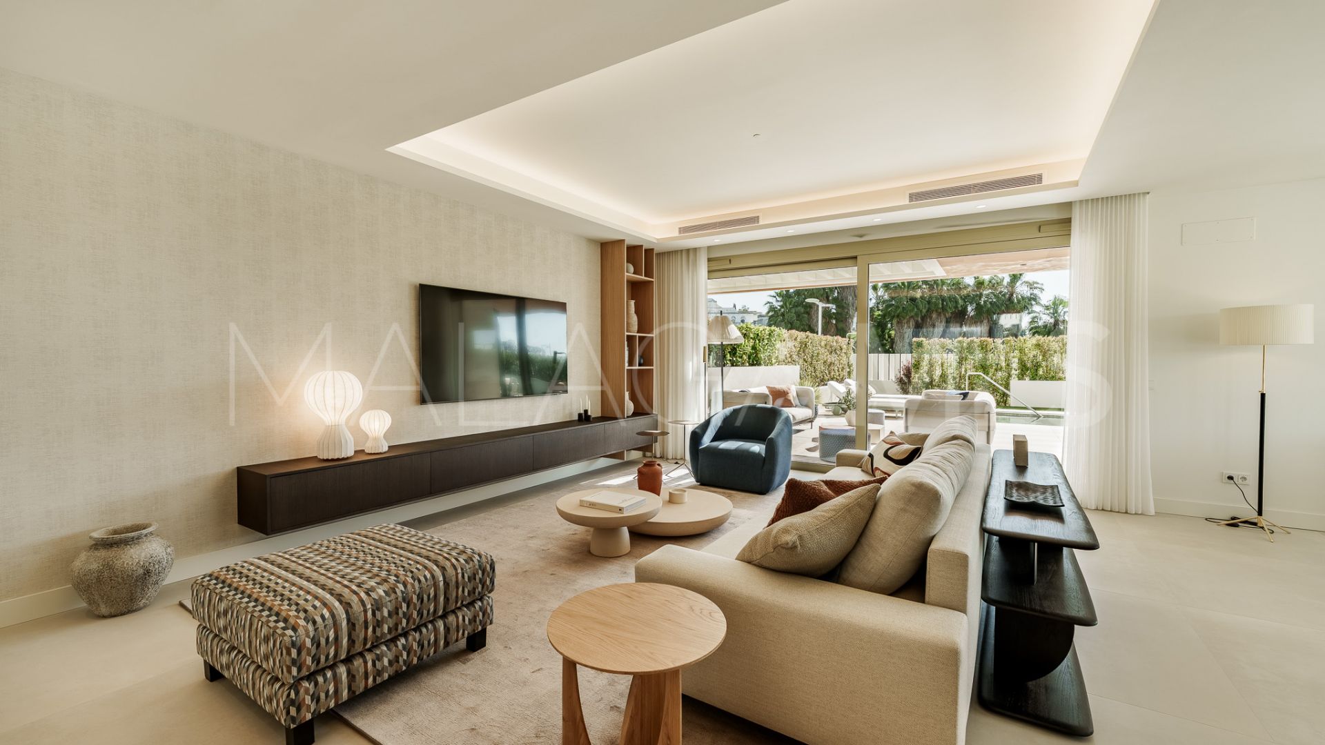 Triplex for sale in Benalús