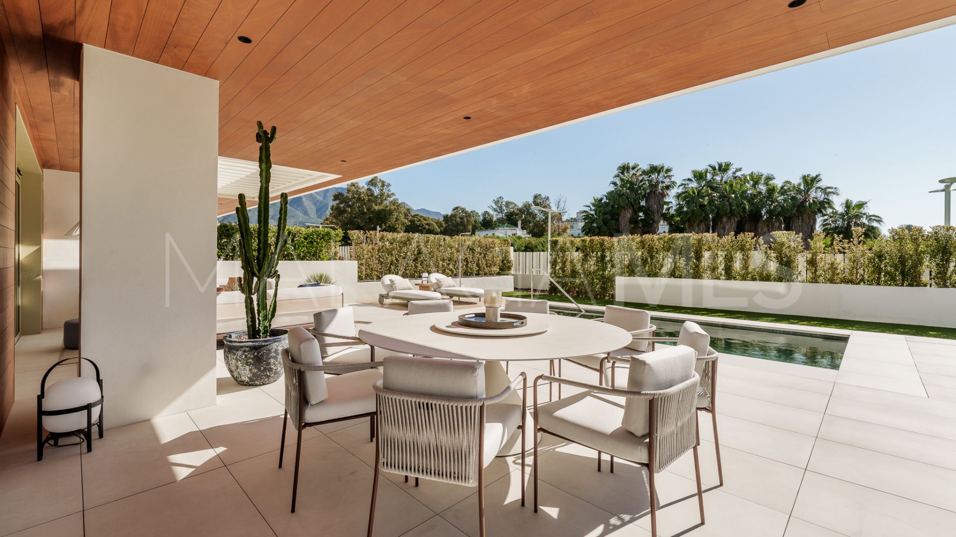 Triplex for sale in Benalús