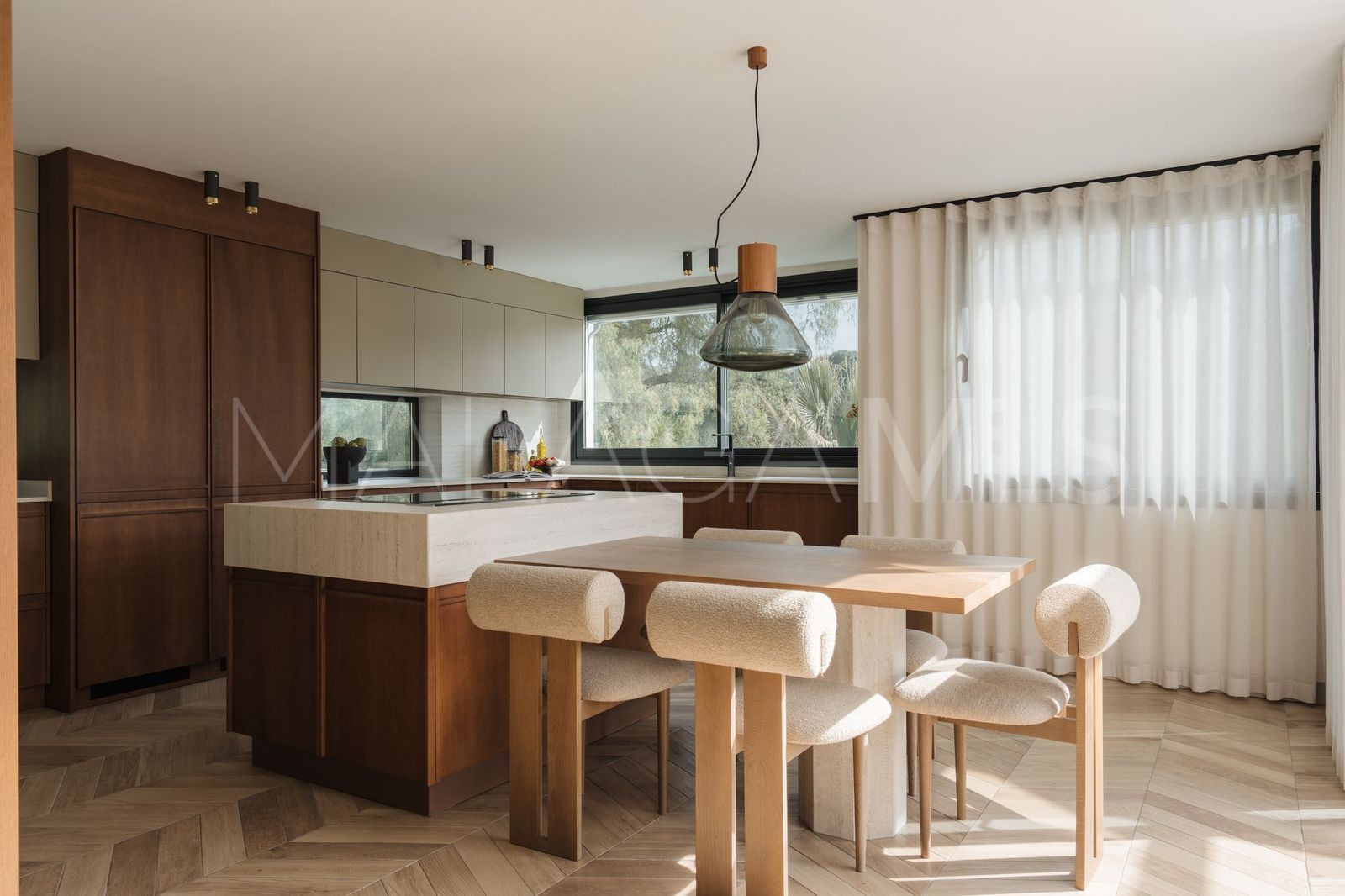 Villa for sale in Los Naranjos Hill Club