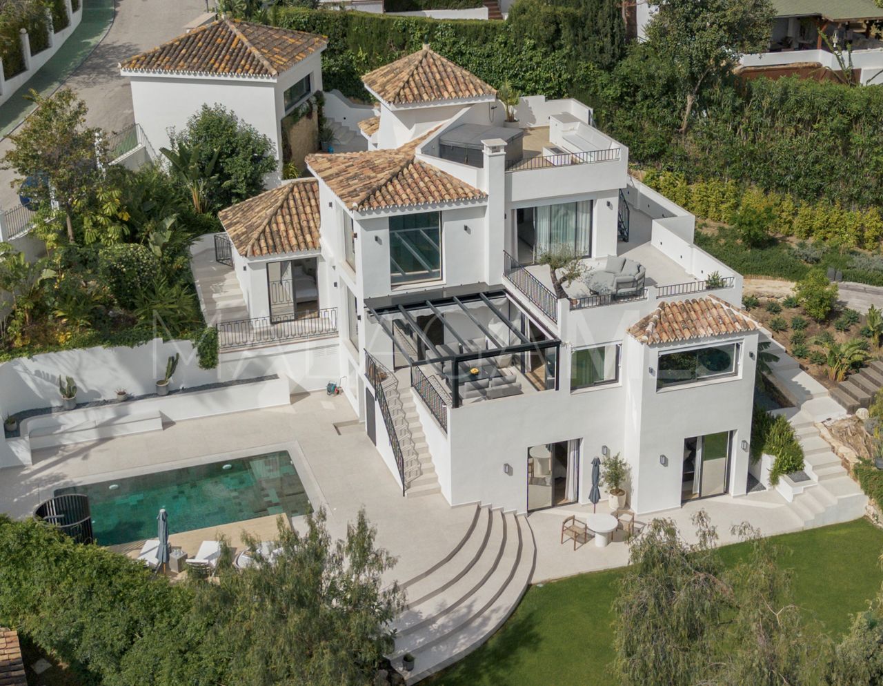 Villa for sale in Los Naranjos Hill Club