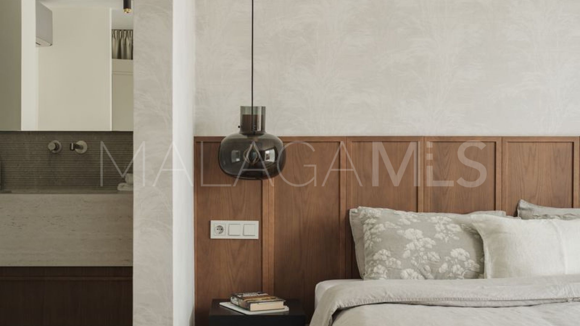Villa for sale in Los Naranjos Hill Club