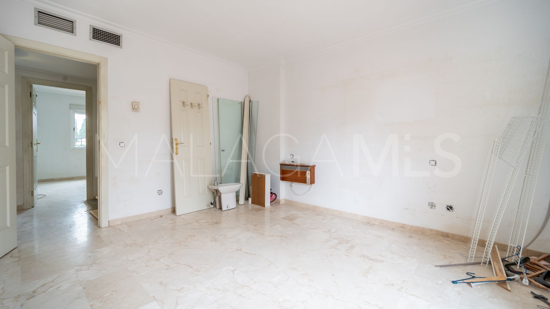 Adosado a la venta in Azalea Beach de 3 bedrooms