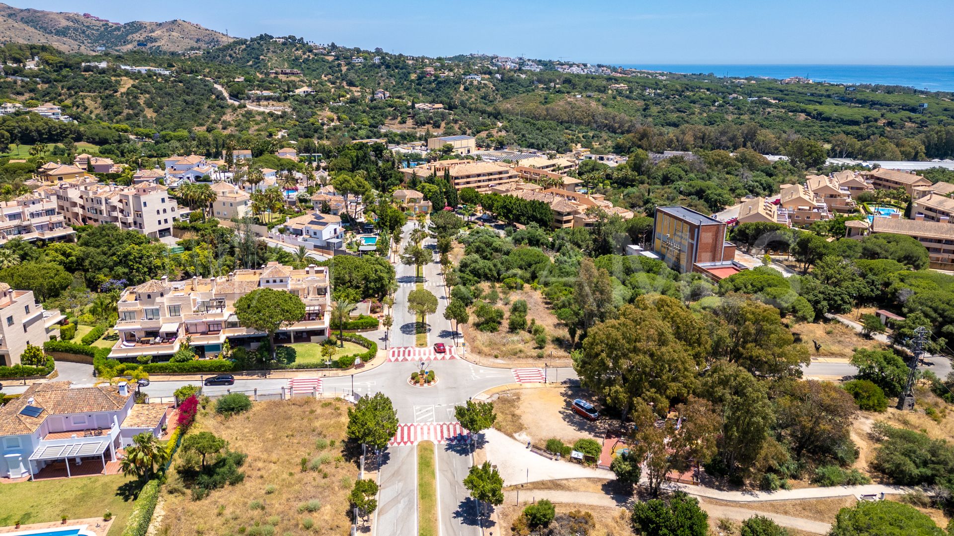Grundstück for sale in Elviria