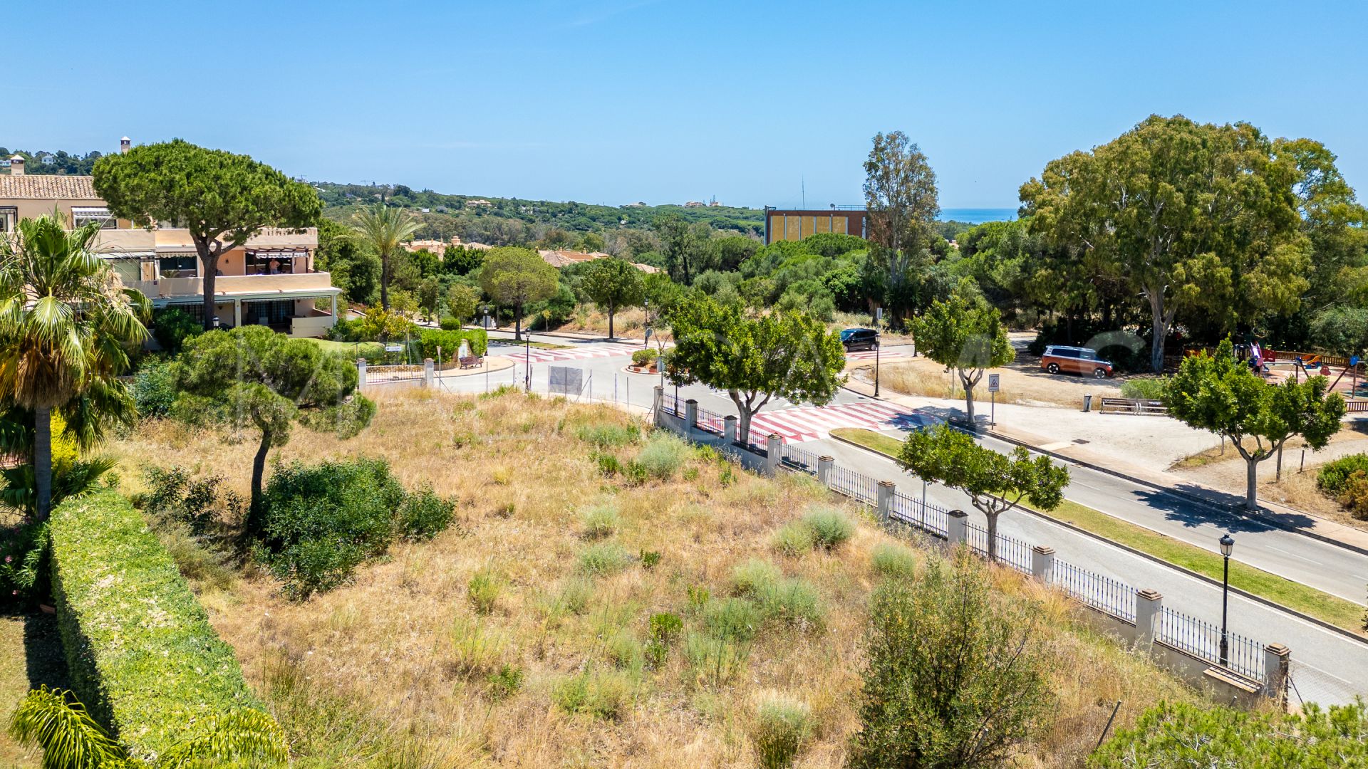 Grundstück for sale in Elviria