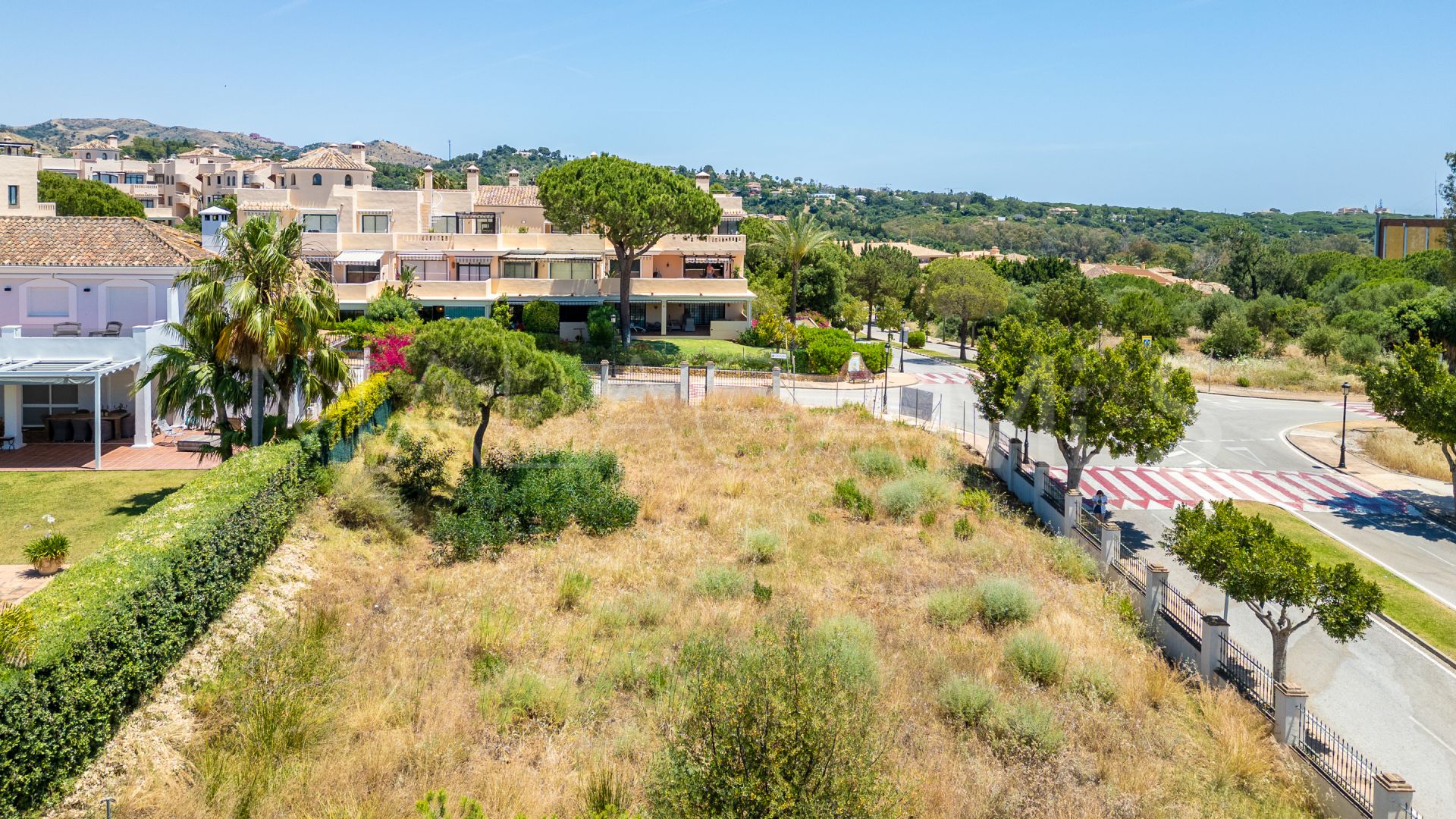 Grundstück for sale in Elviria