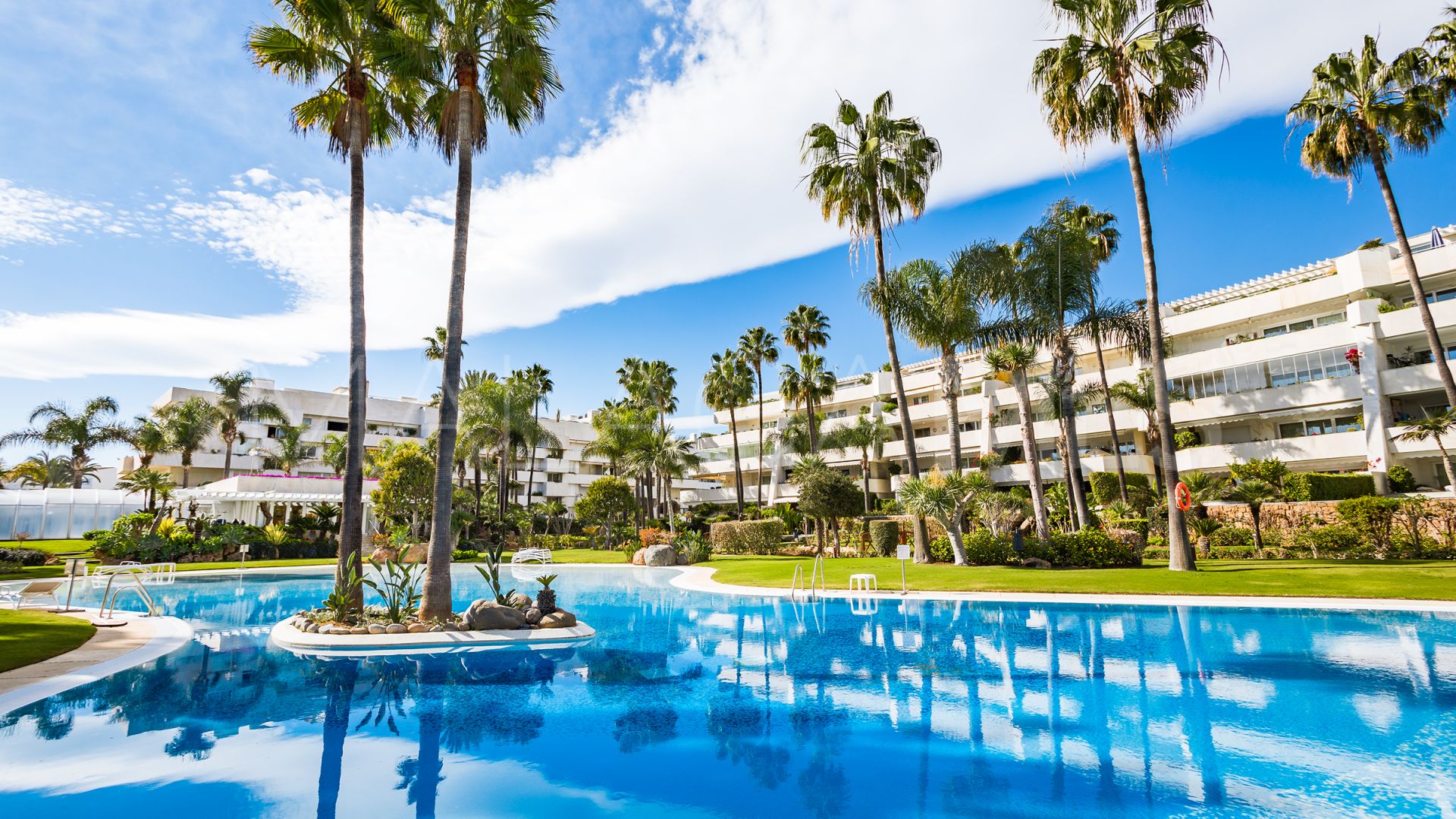 Markplanslägenhet for sale in Los Granados