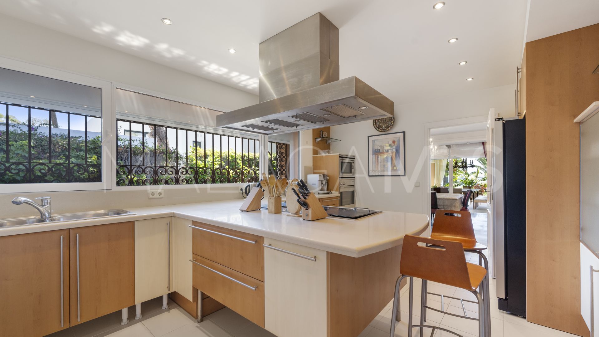 9 bedrooms villa for sale in Benamara