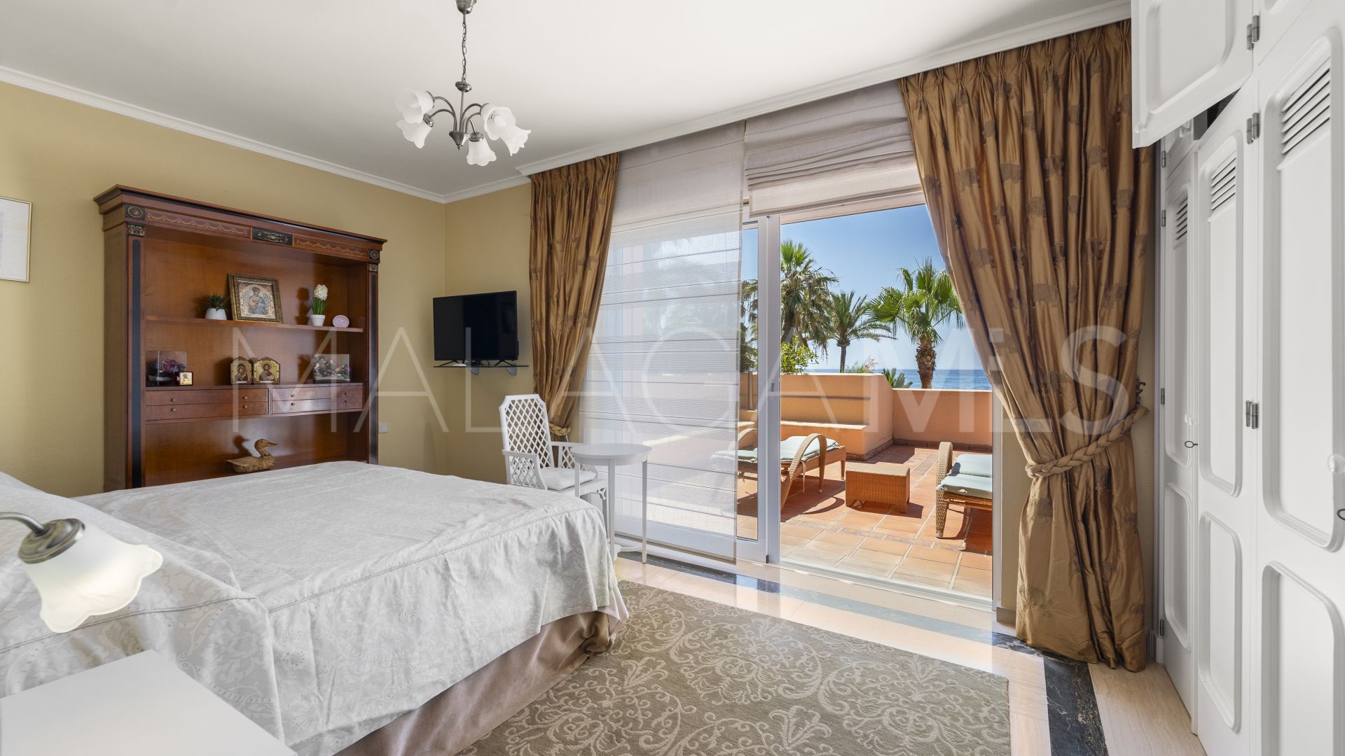 9 bedrooms villa for sale in Benamara