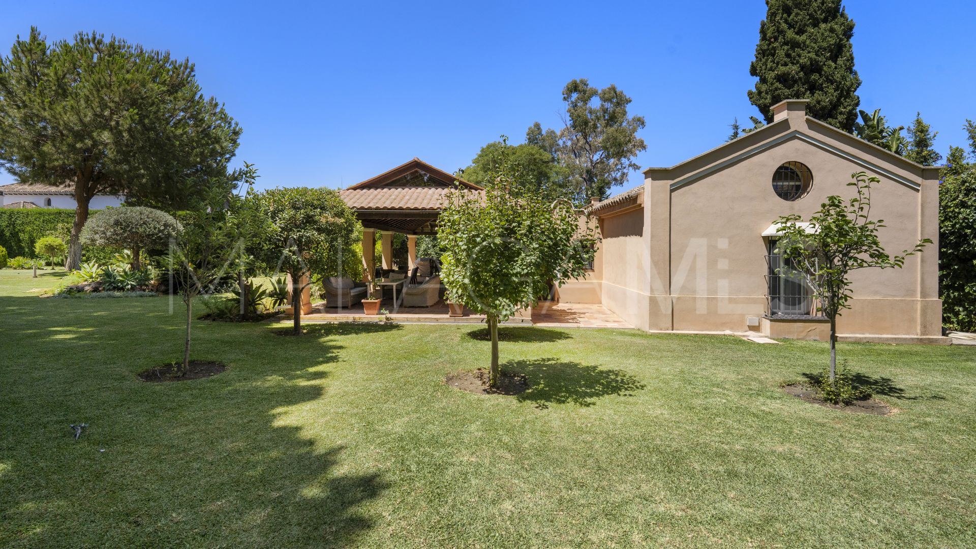 9 bedrooms villa for sale in Benamara