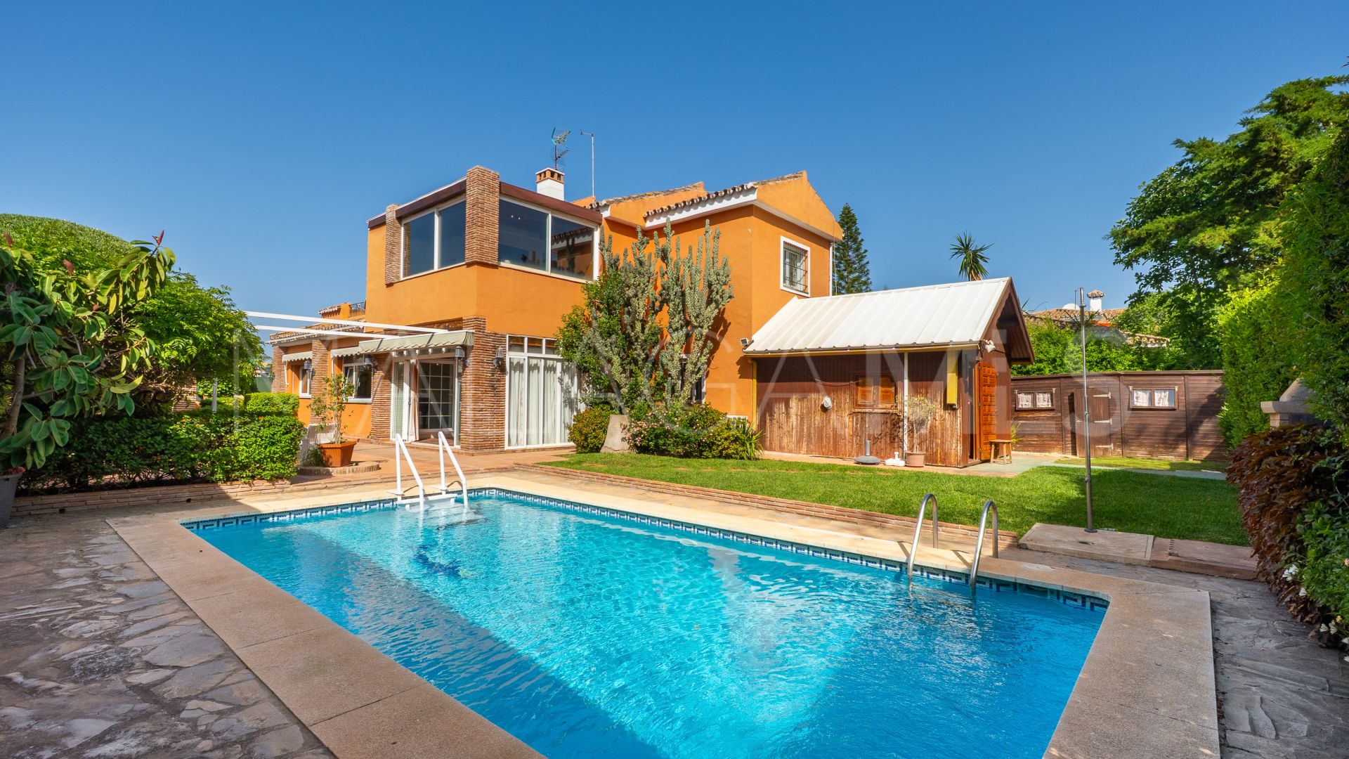 Villa for sale in Las Petunias