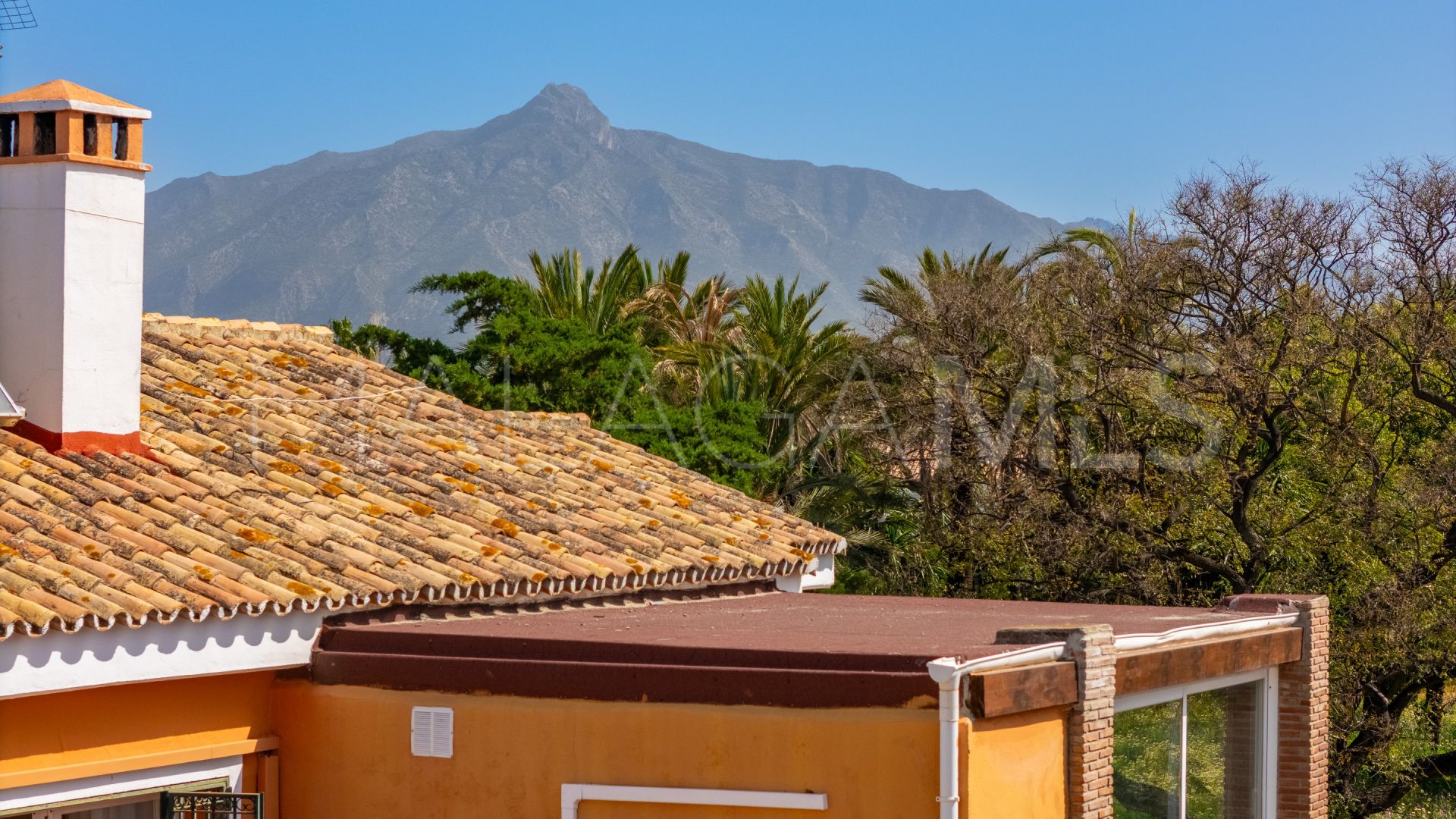 Villa for sale in Las Petunias