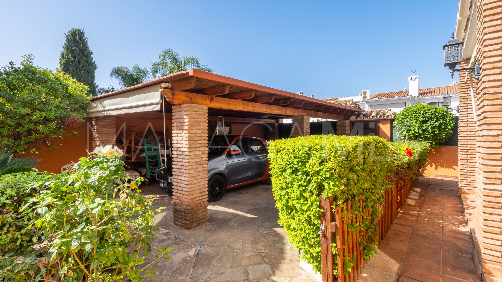 Villa for sale in Las Petunias