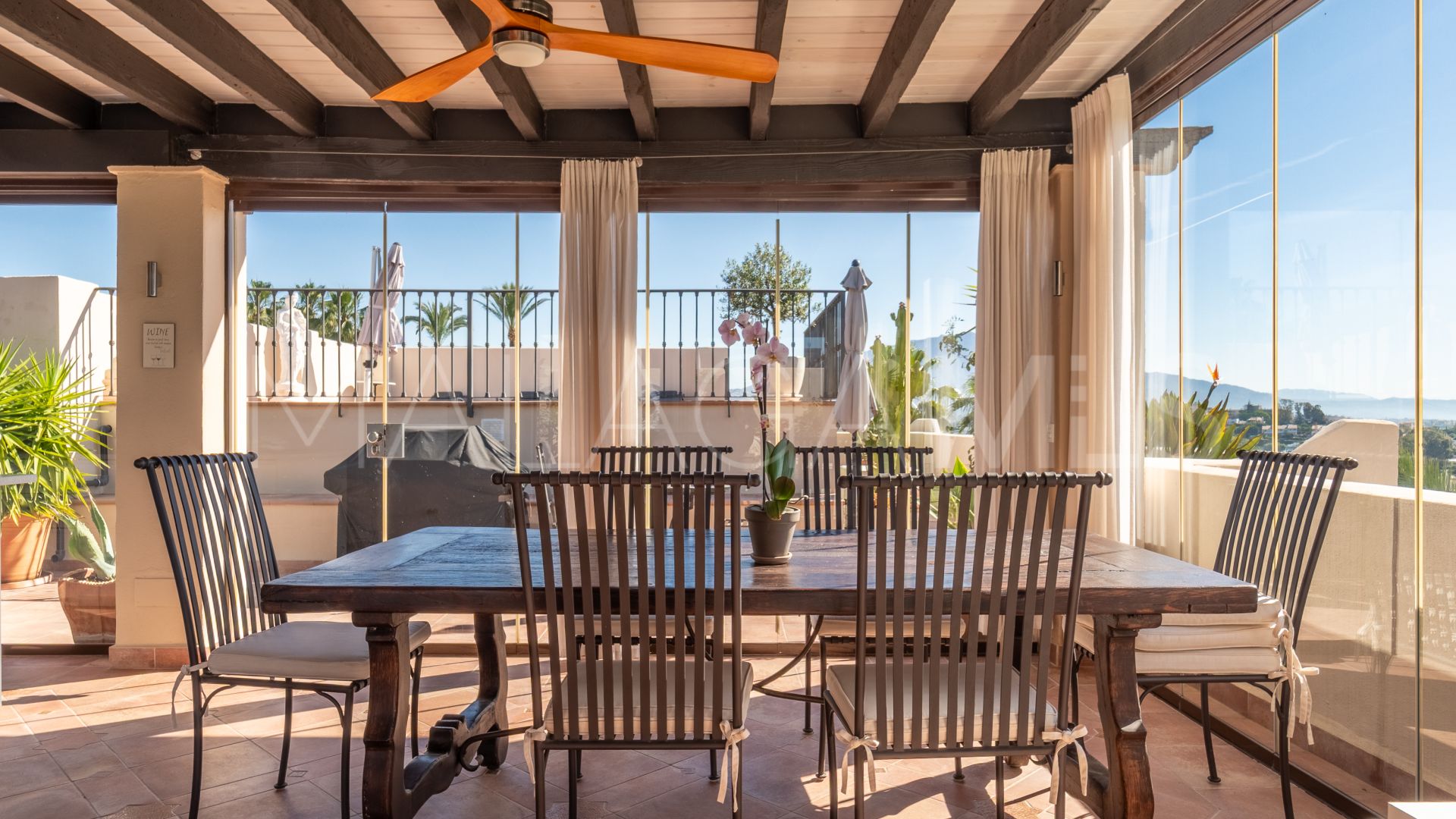 Duplex penthouse for sale in El Paraiso