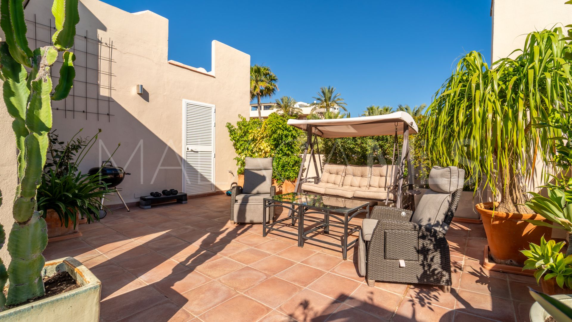 Duplex penthouse for sale in El Paraiso