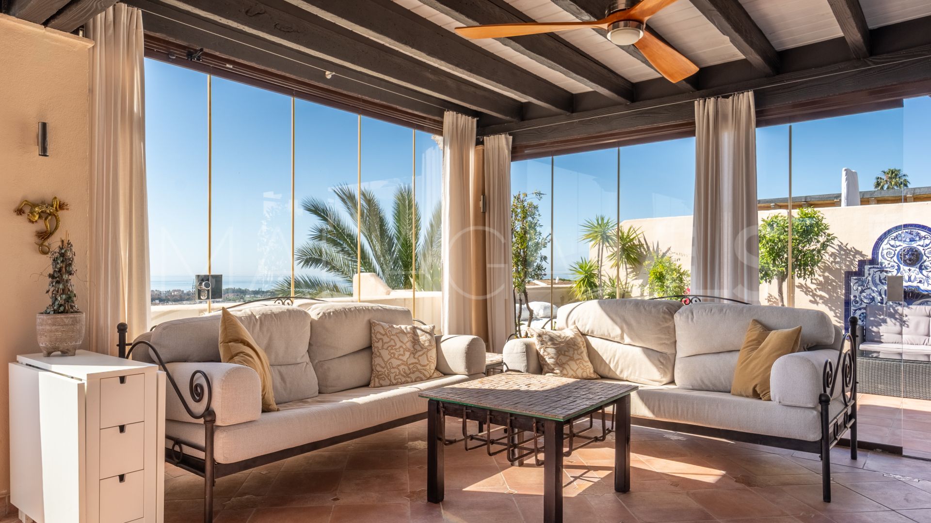 Duplex penthouse for sale in El Paraiso