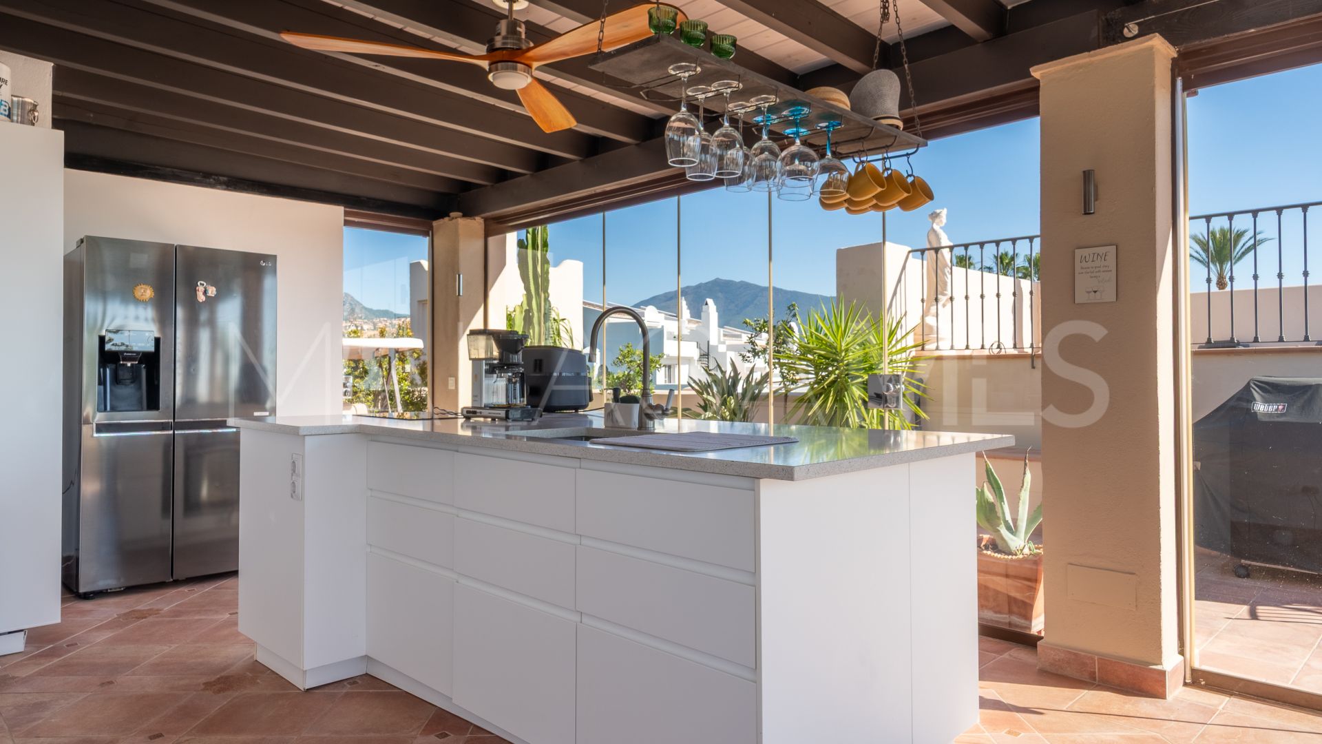 Duplex penthouse for sale in El Paraiso