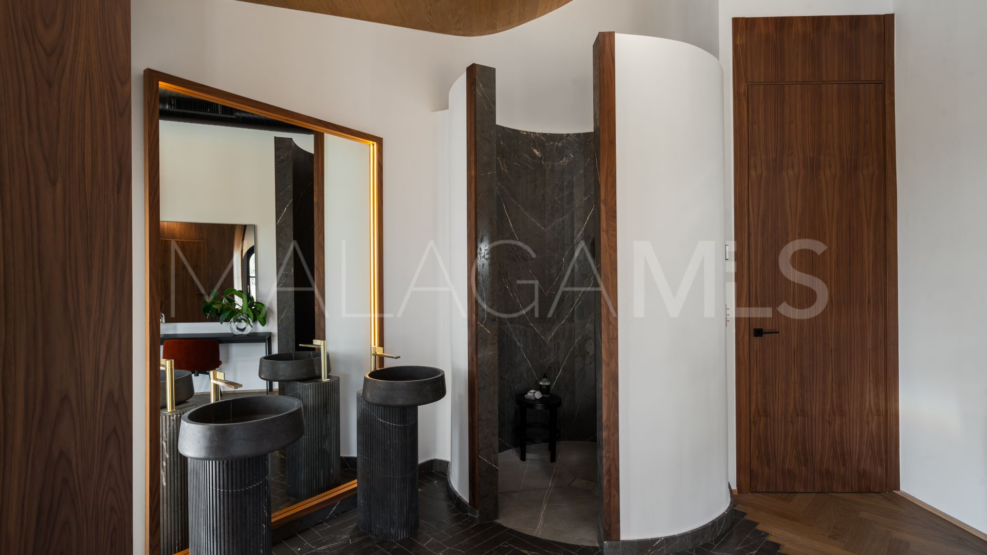 For sale Nueva Andalucia villa