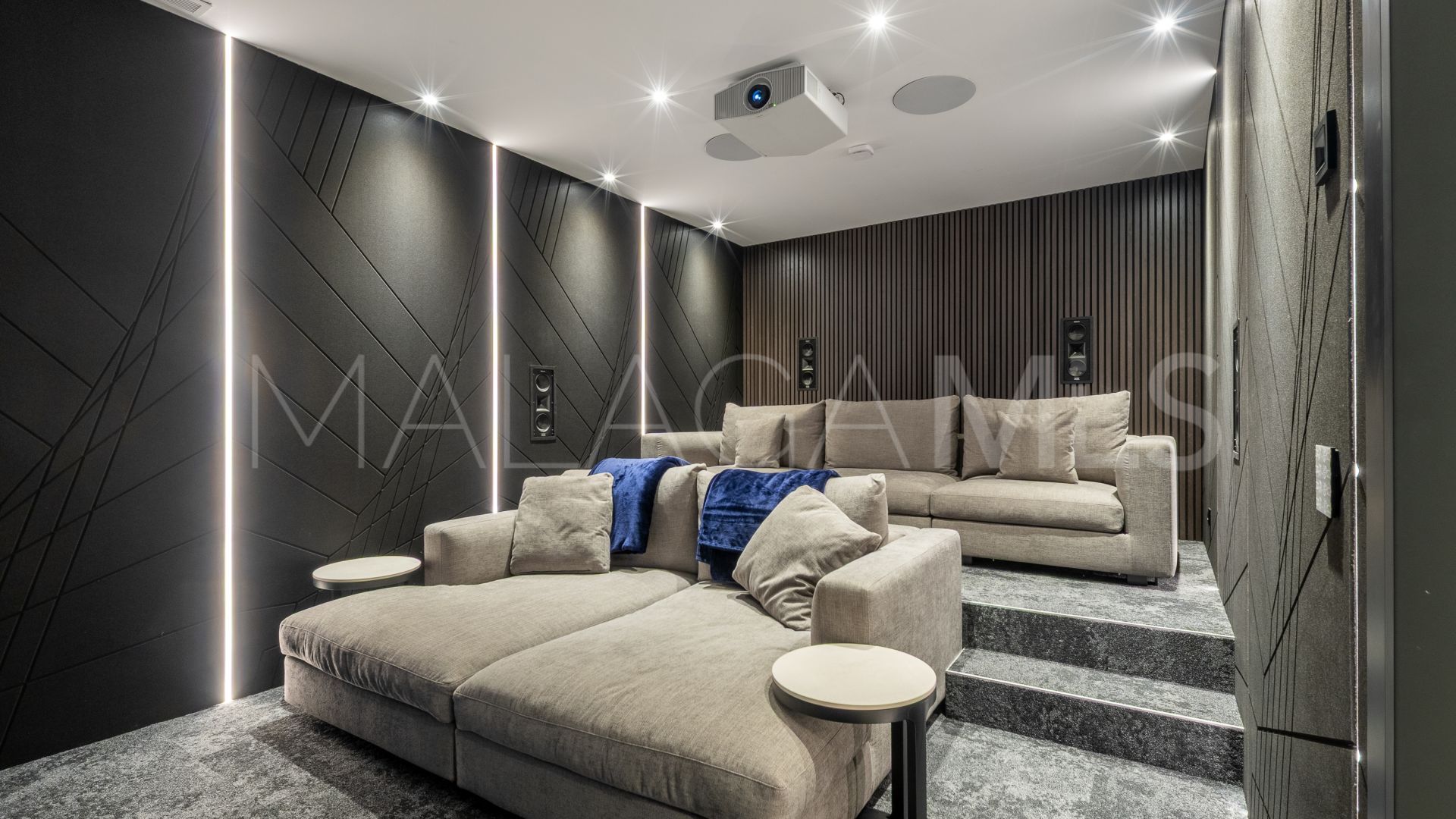 Villa for sale in La Finca de Marbella