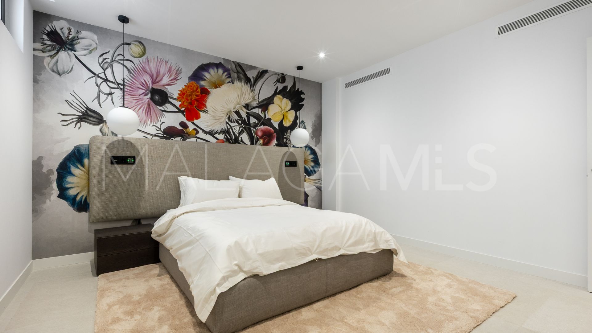 Villa for sale in La Finca de Marbella