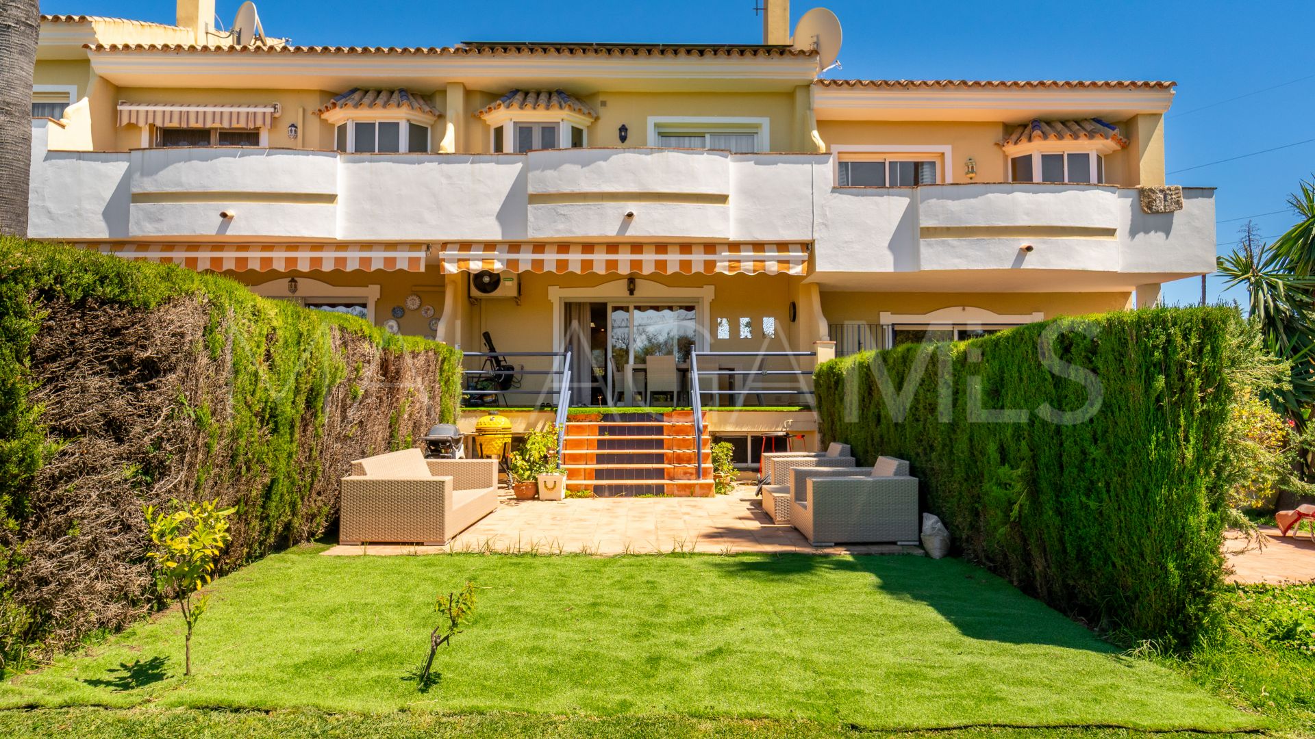 Buy town house in Atalaya
