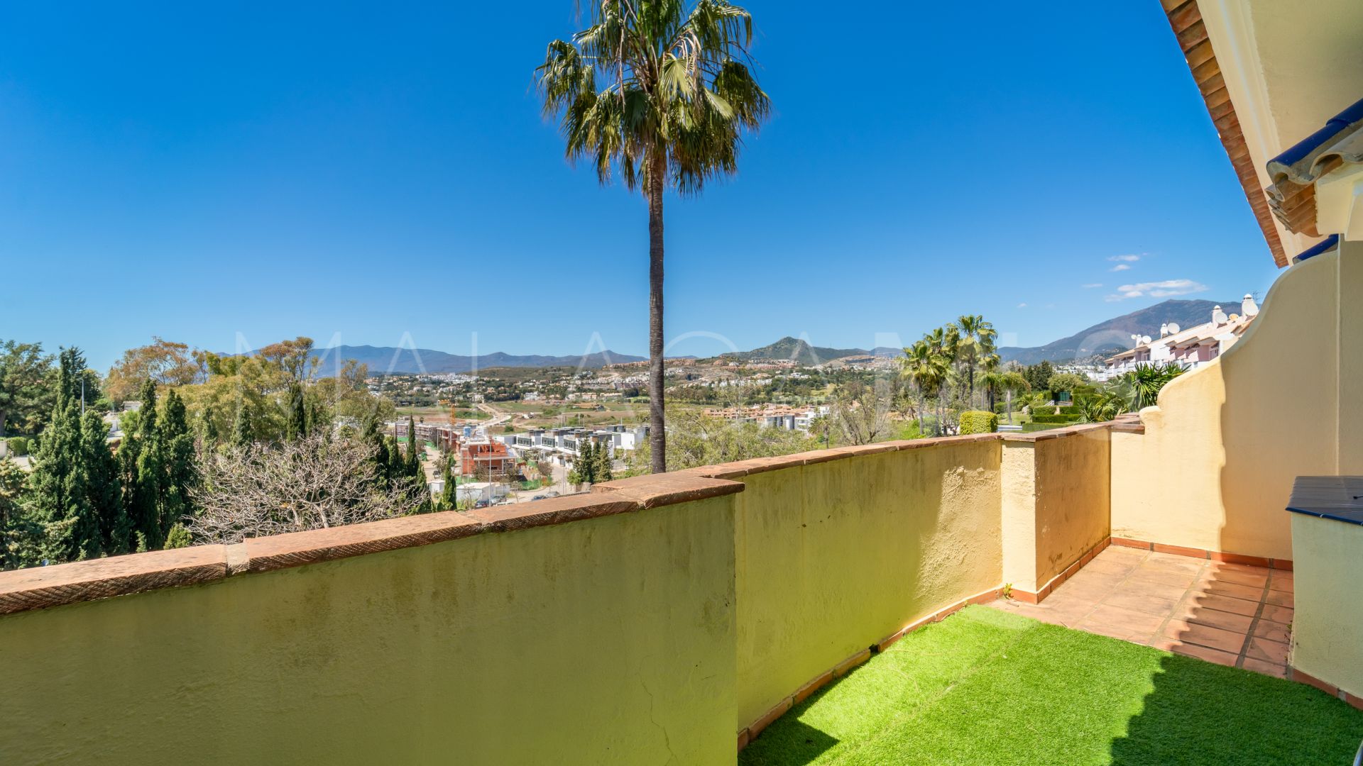 Buy town house in Atalaya