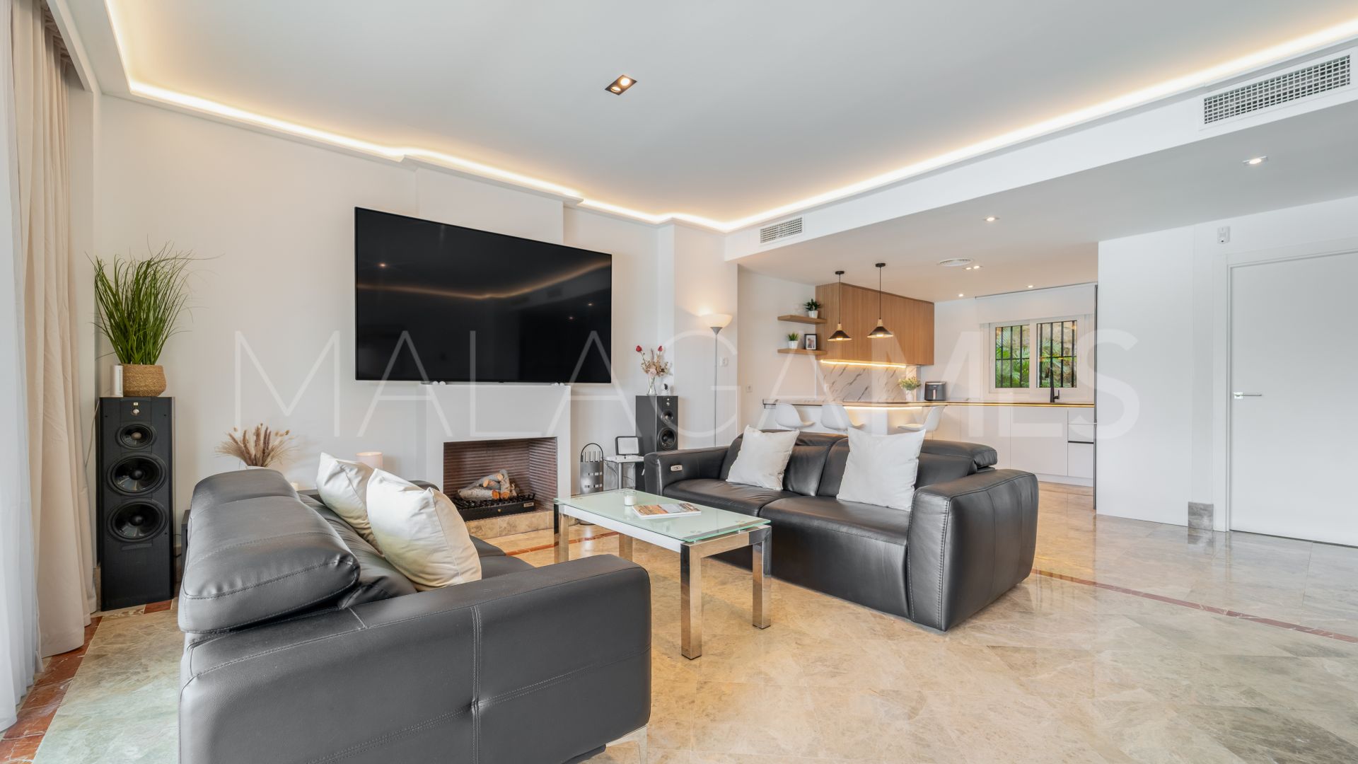 4 bedrooms villa for sale in Santa Clara