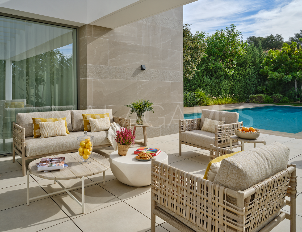 5 bedrooms villa for sale in El Paraiso