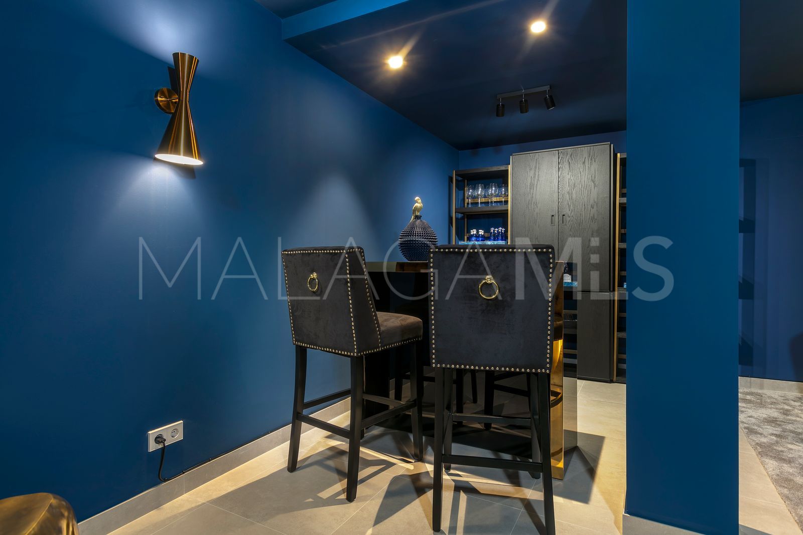 5 bedrooms villa for sale in El Paraiso