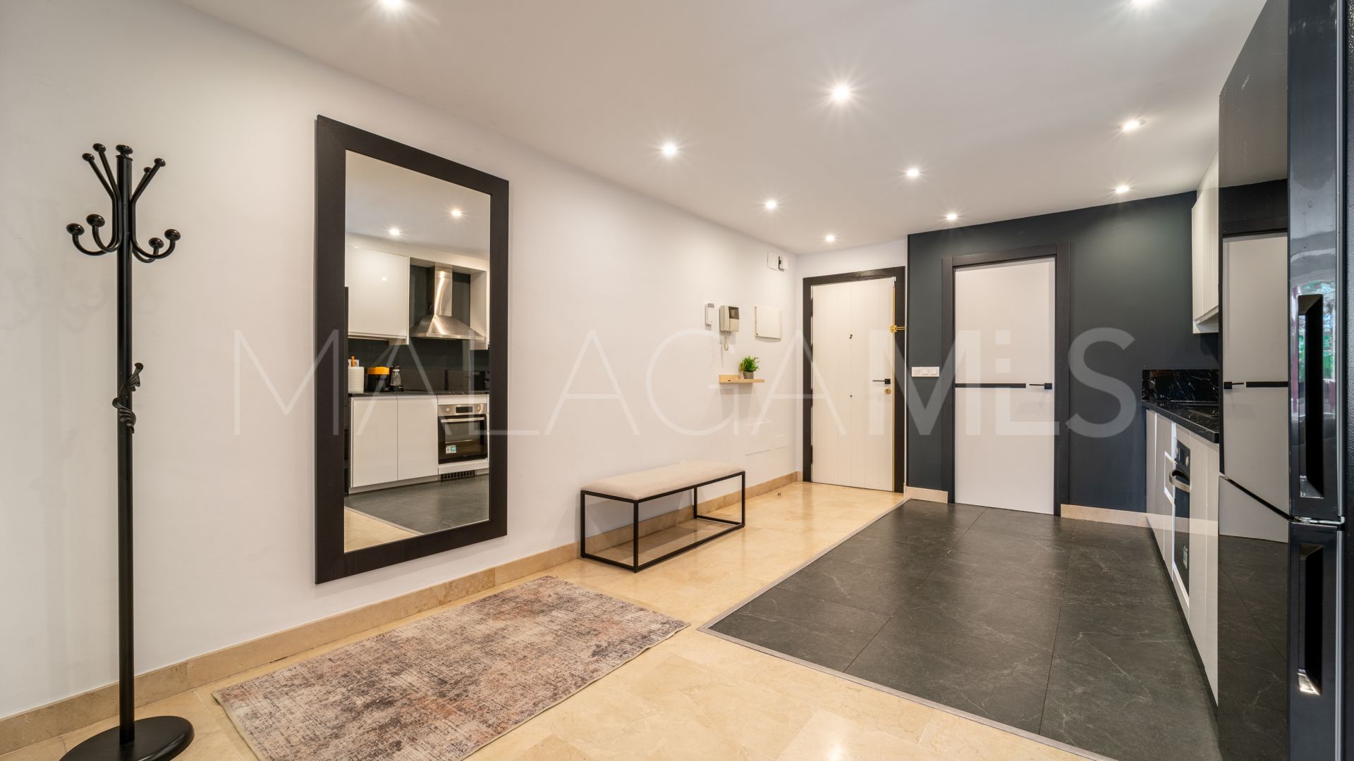 Markplanslägenhet for sale in Oasis de Marbella