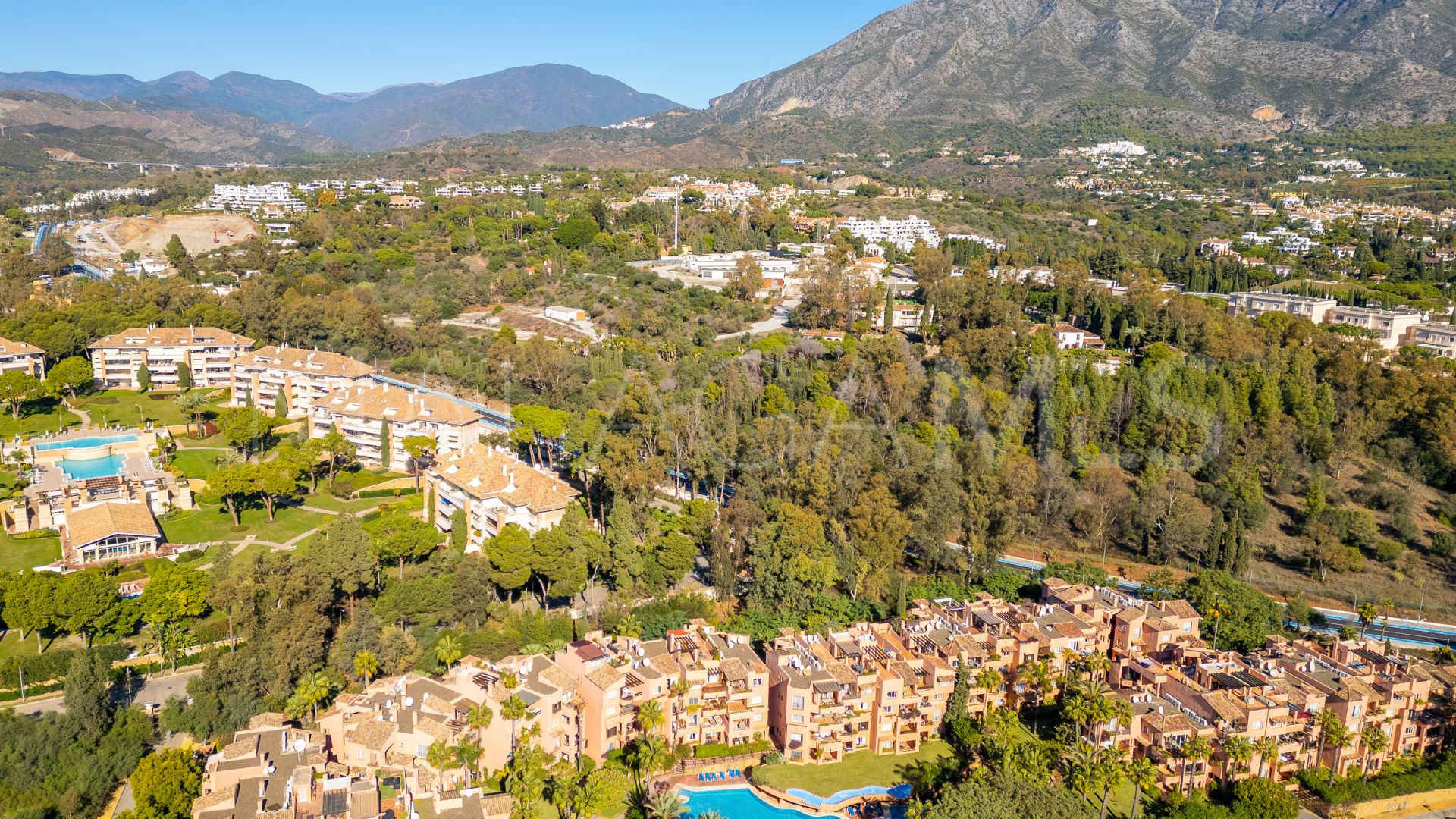 Markplanslägenhet for sale in Oasis de Marbella