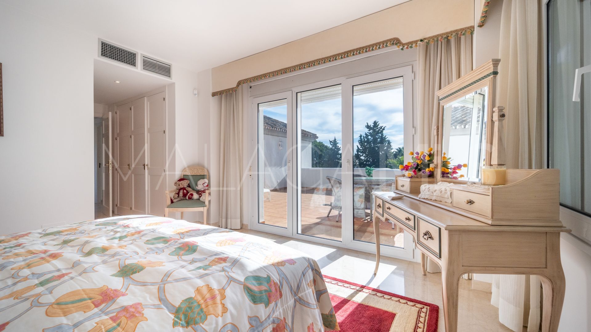 Villa for sale in Hacienda las Chapas with 3 bedrooms