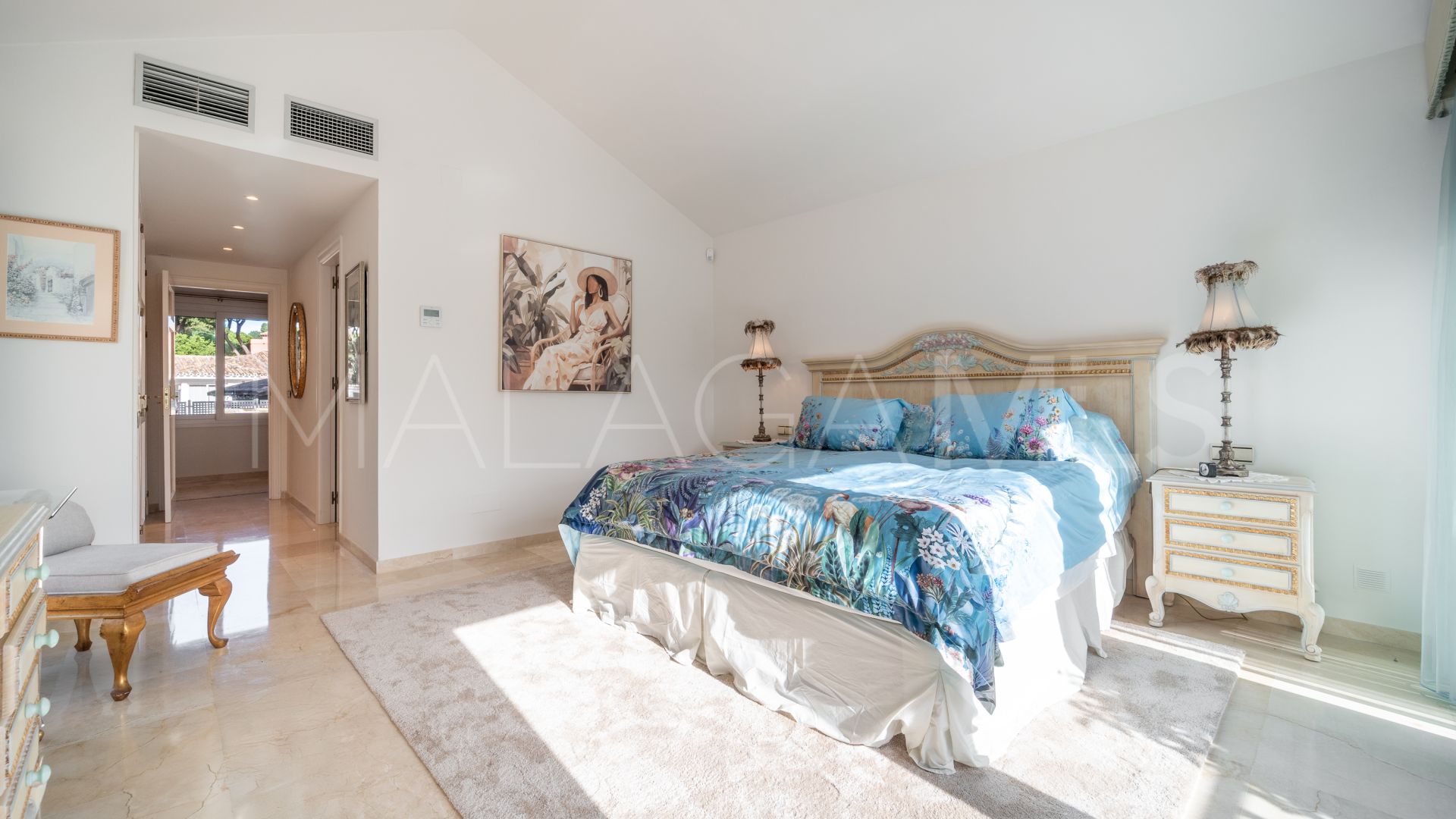 Villa for sale in Hacienda las Chapas with 3 bedrooms