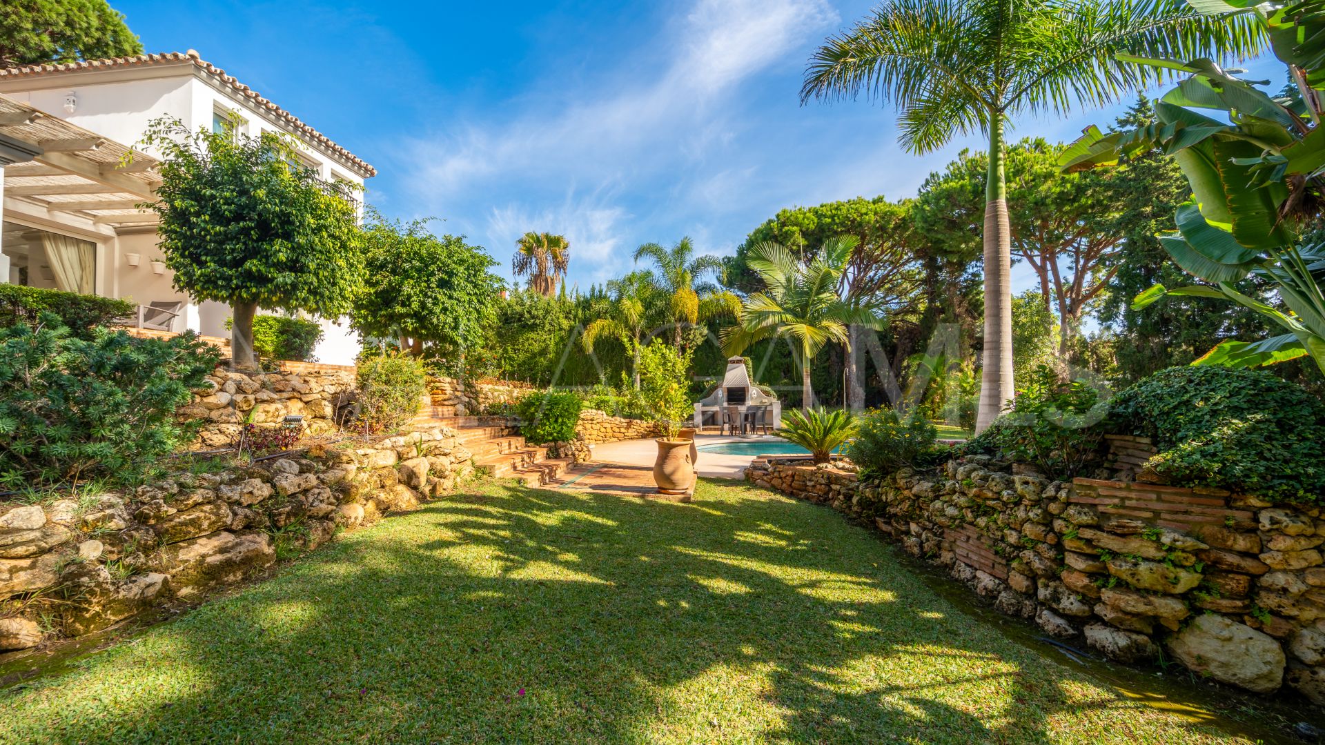 Villa for sale in Hacienda las Chapas with 3 bedrooms