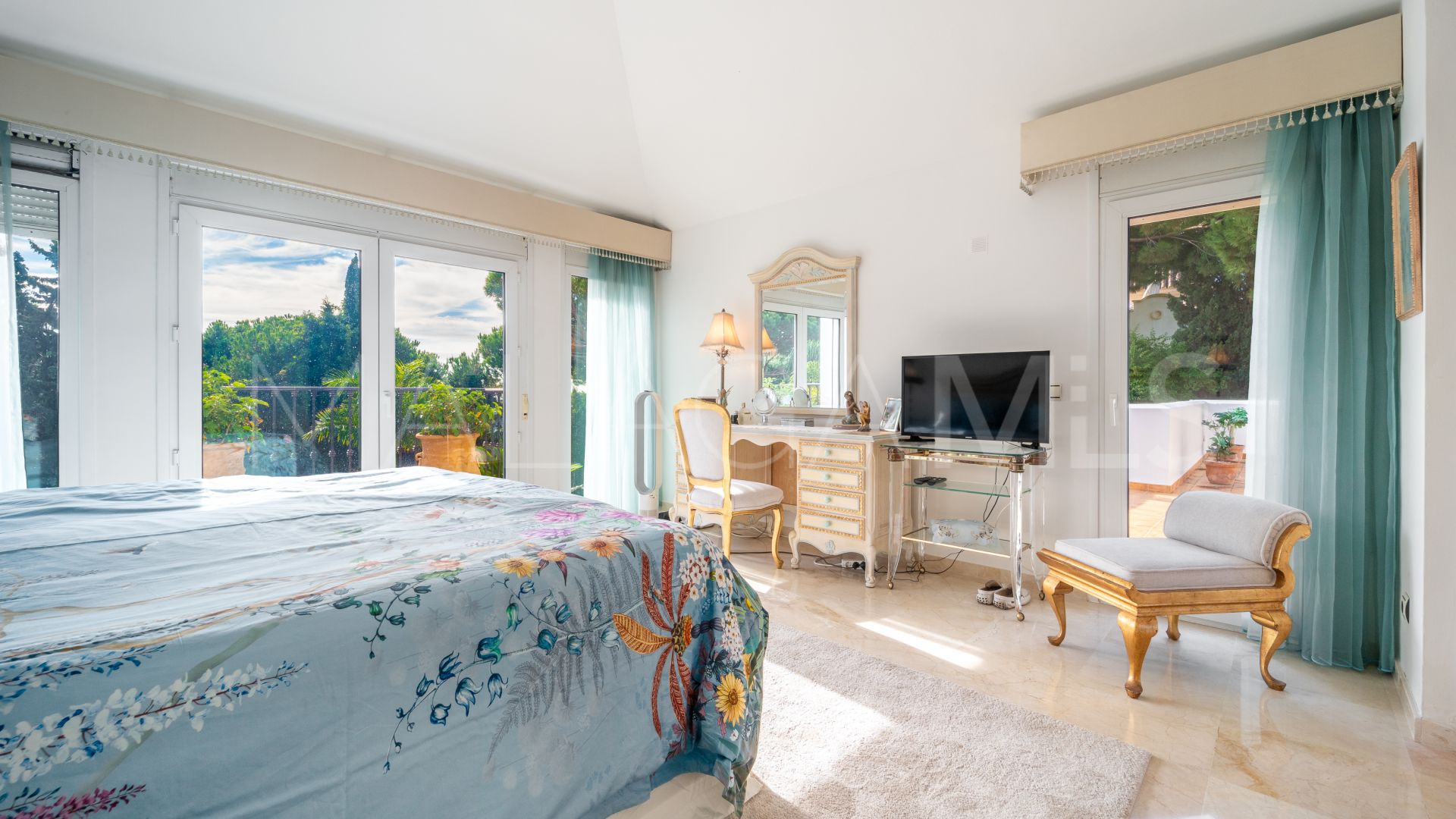 Villa for sale in Hacienda las Chapas with 3 bedrooms