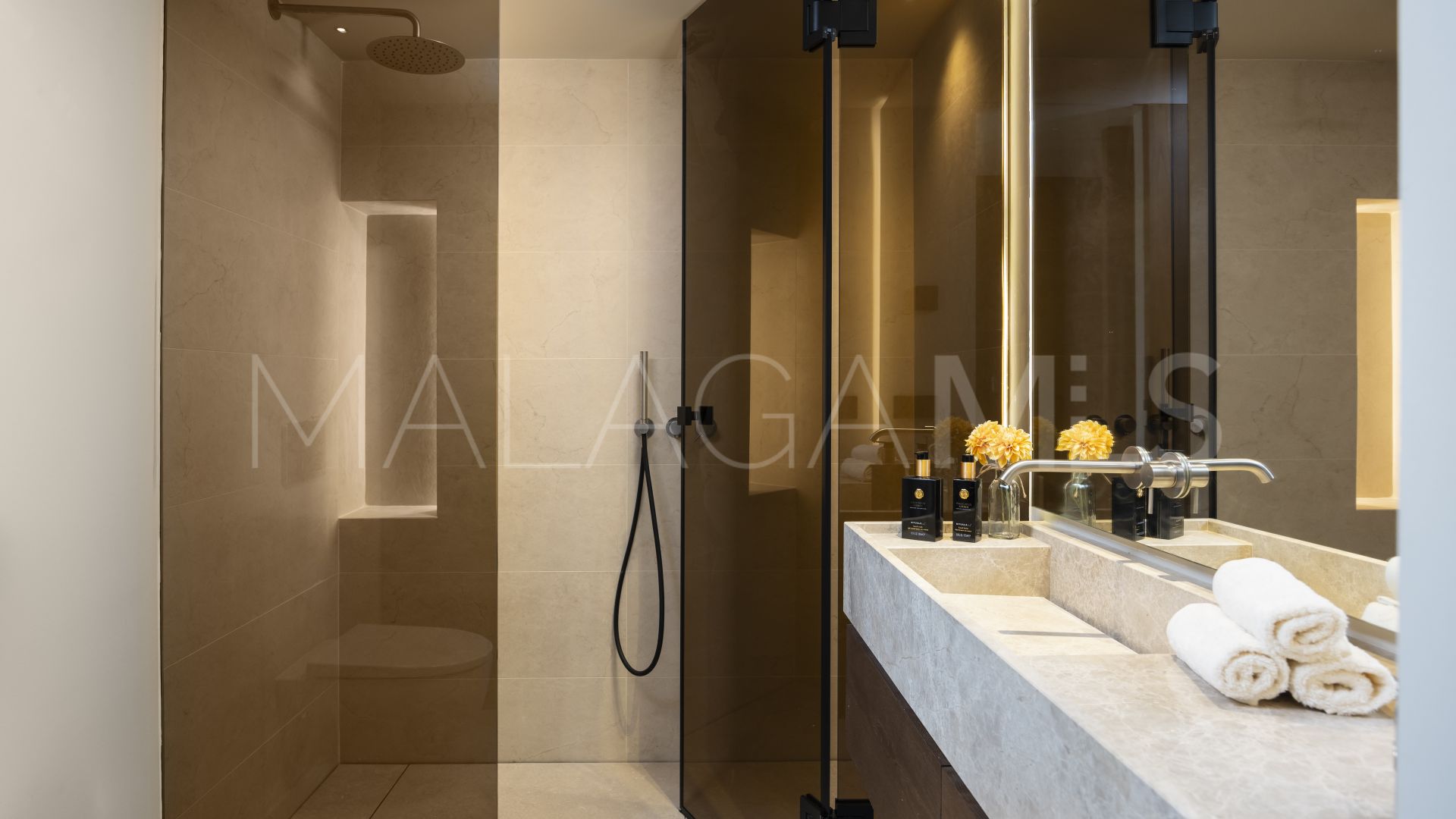 Villa for sale in Haza del Conde