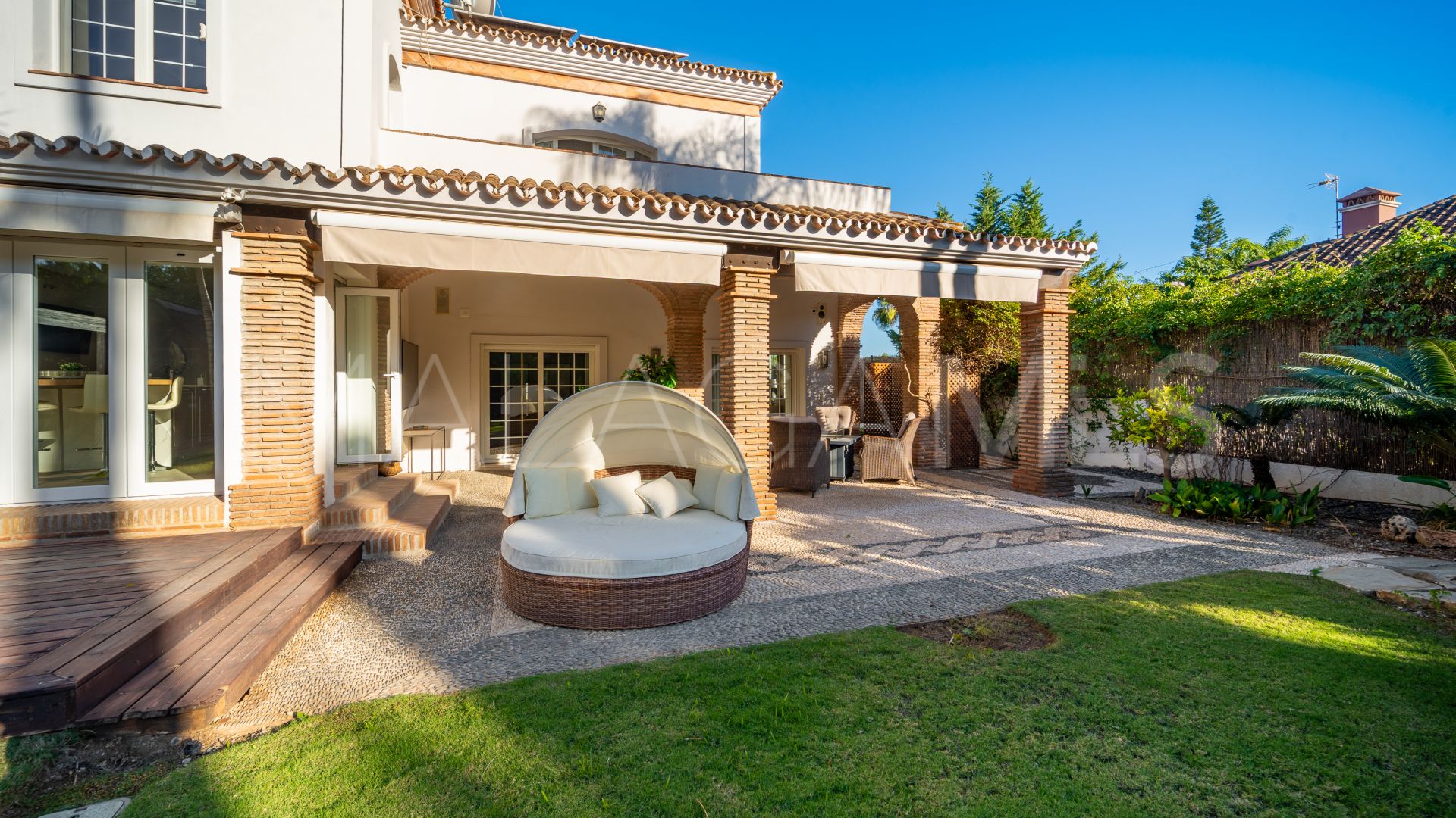 5 bedrooms villa in Aloha for sale