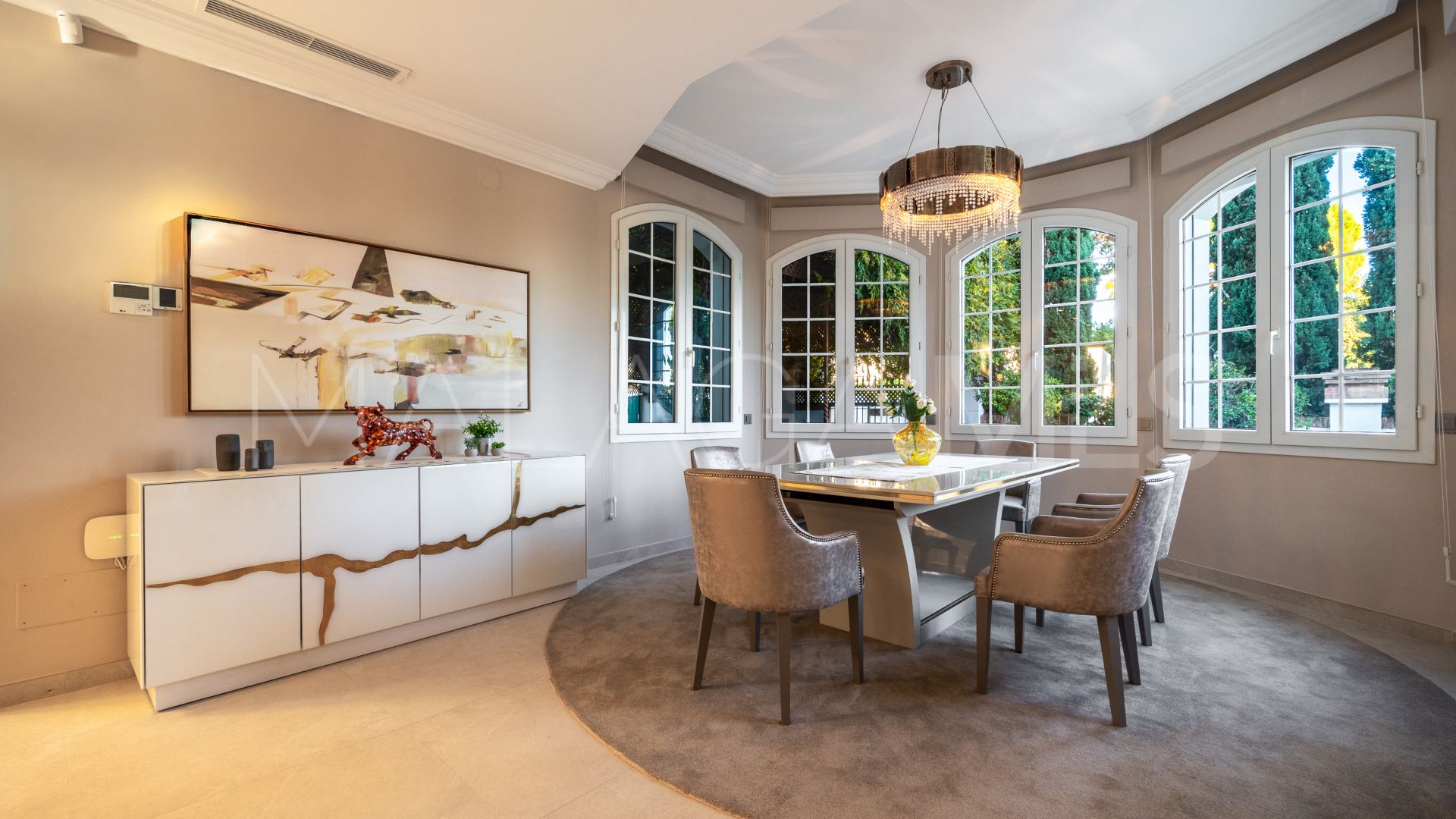 5 bedrooms villa in Aloha for sale