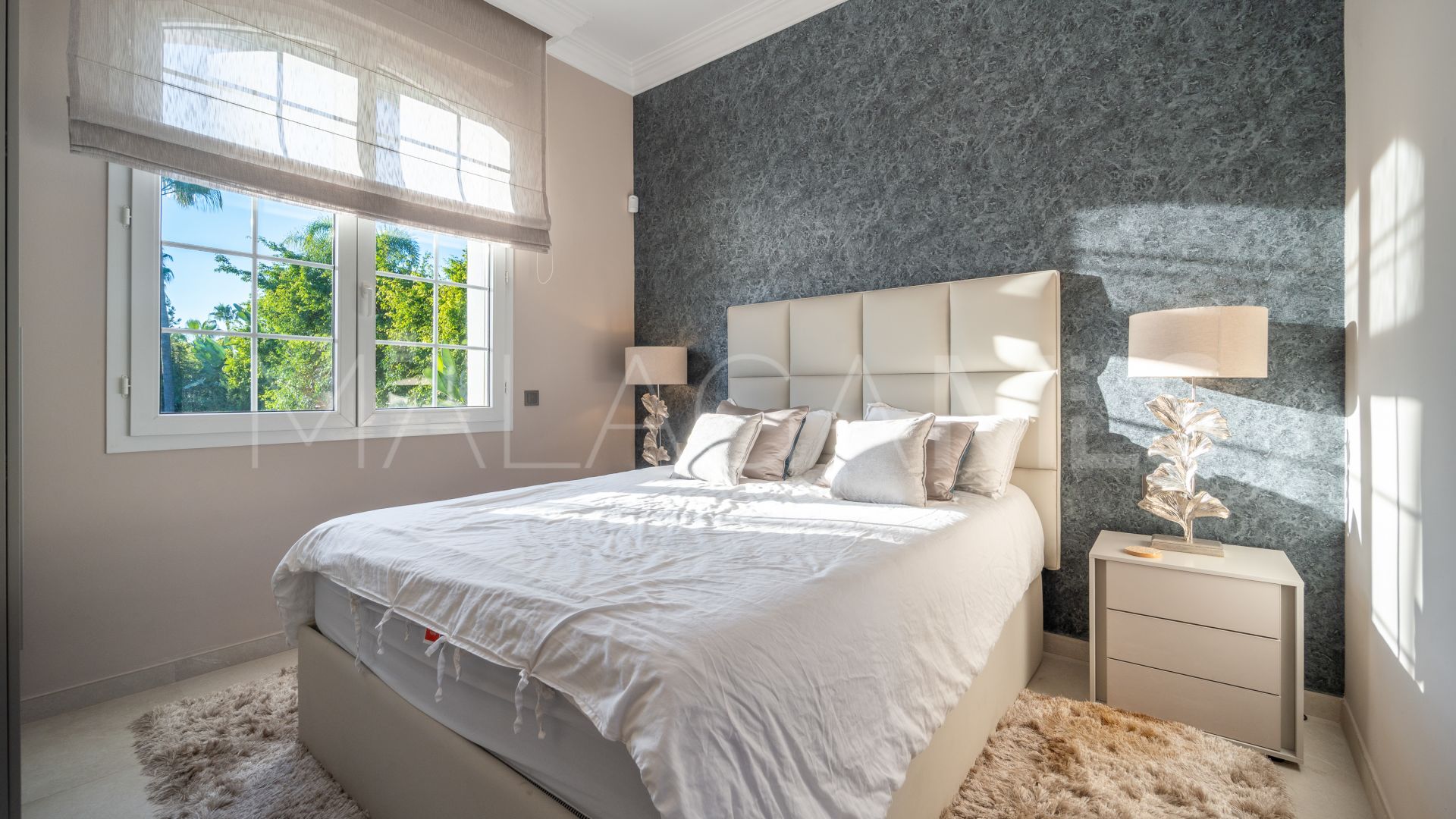 5 bedrooms villa in Aloha for sale