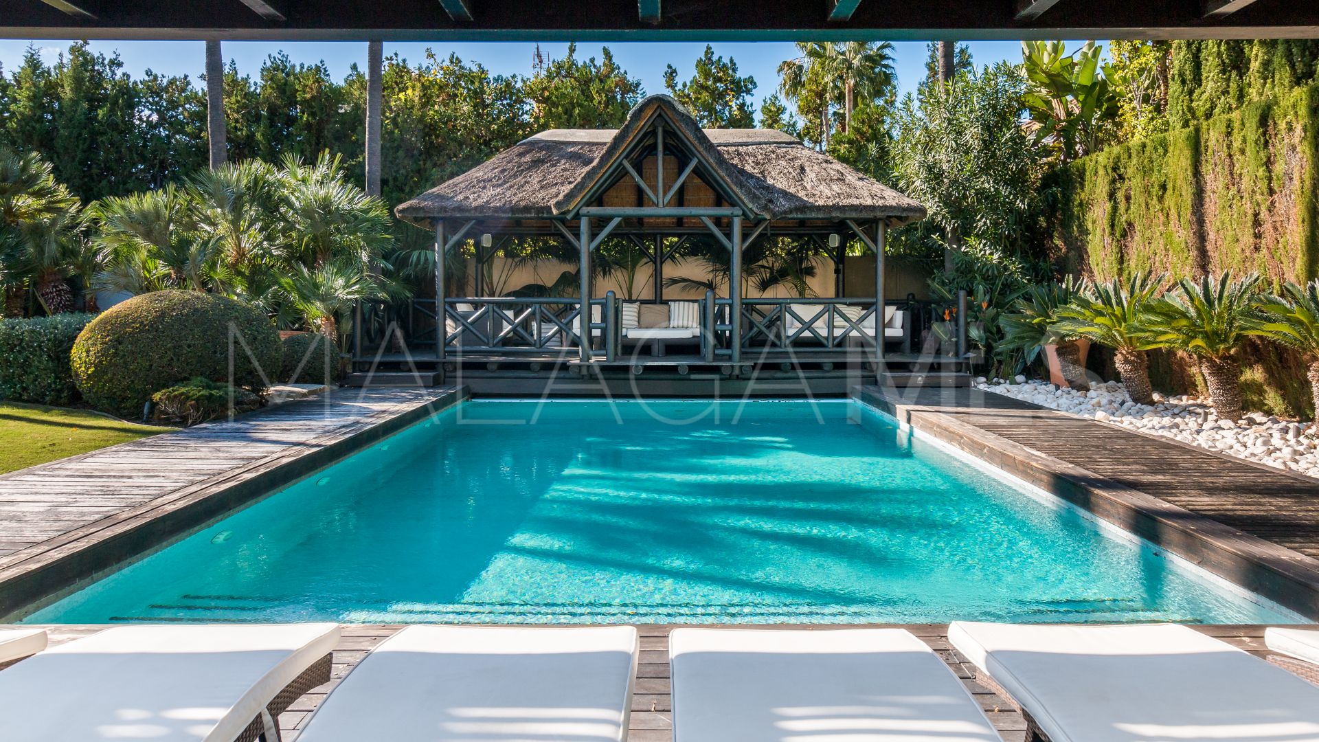 5 bedrooms villa in Aloha for sale