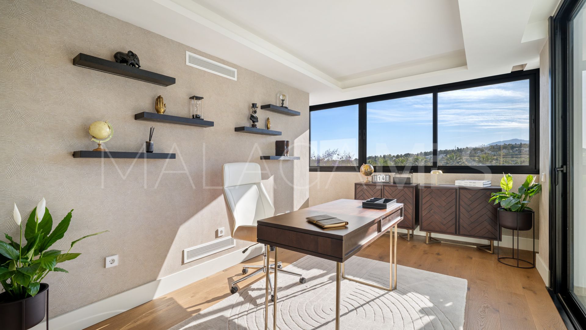 Villa for sale in Los Naranjos