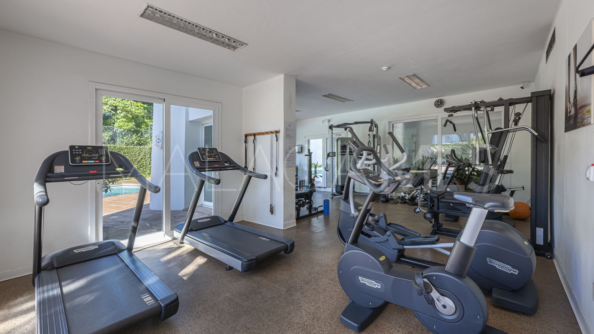 Ground floor apartment for sale in Alcazaba Beach