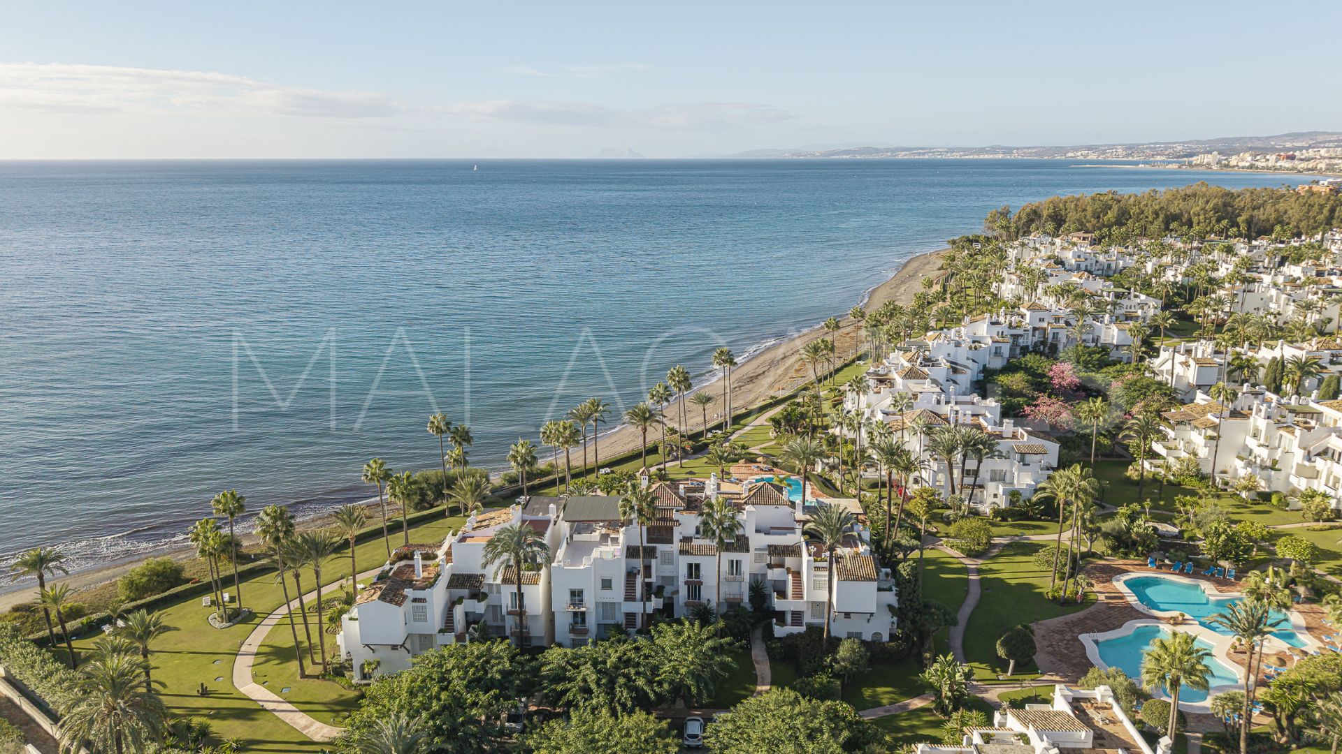 Ground floor apartment for sale in Alcazaba Beach