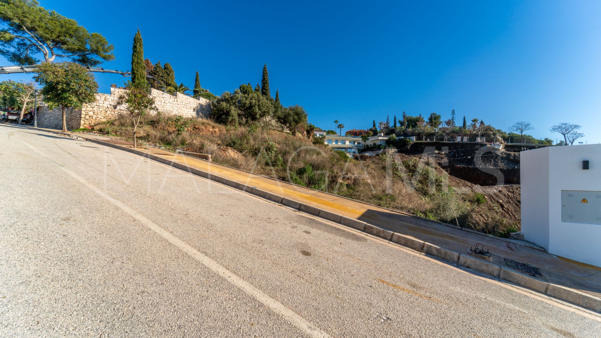 Tomt for sale in Elviria