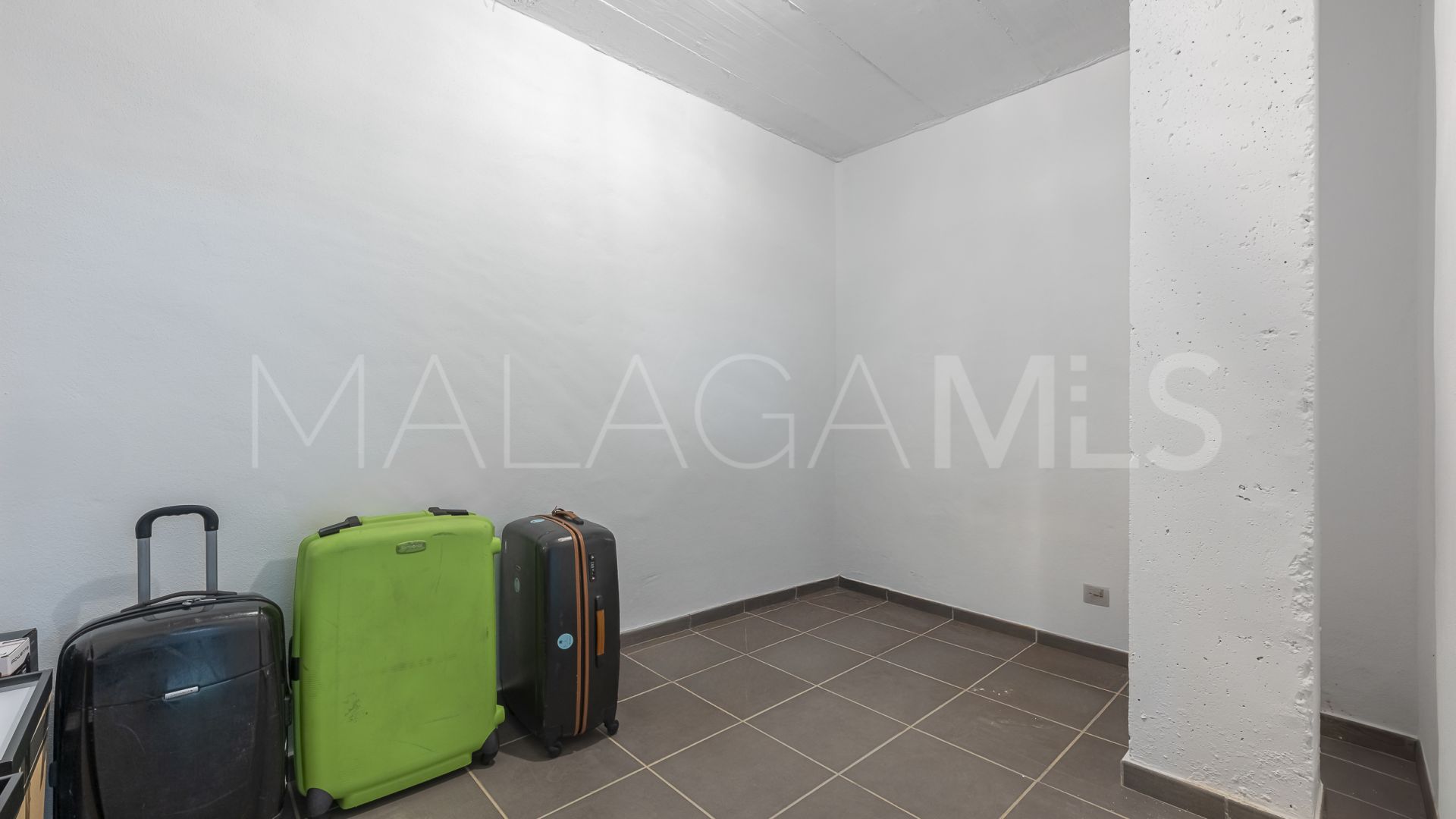 Duplex penthouse for sale in Botanic