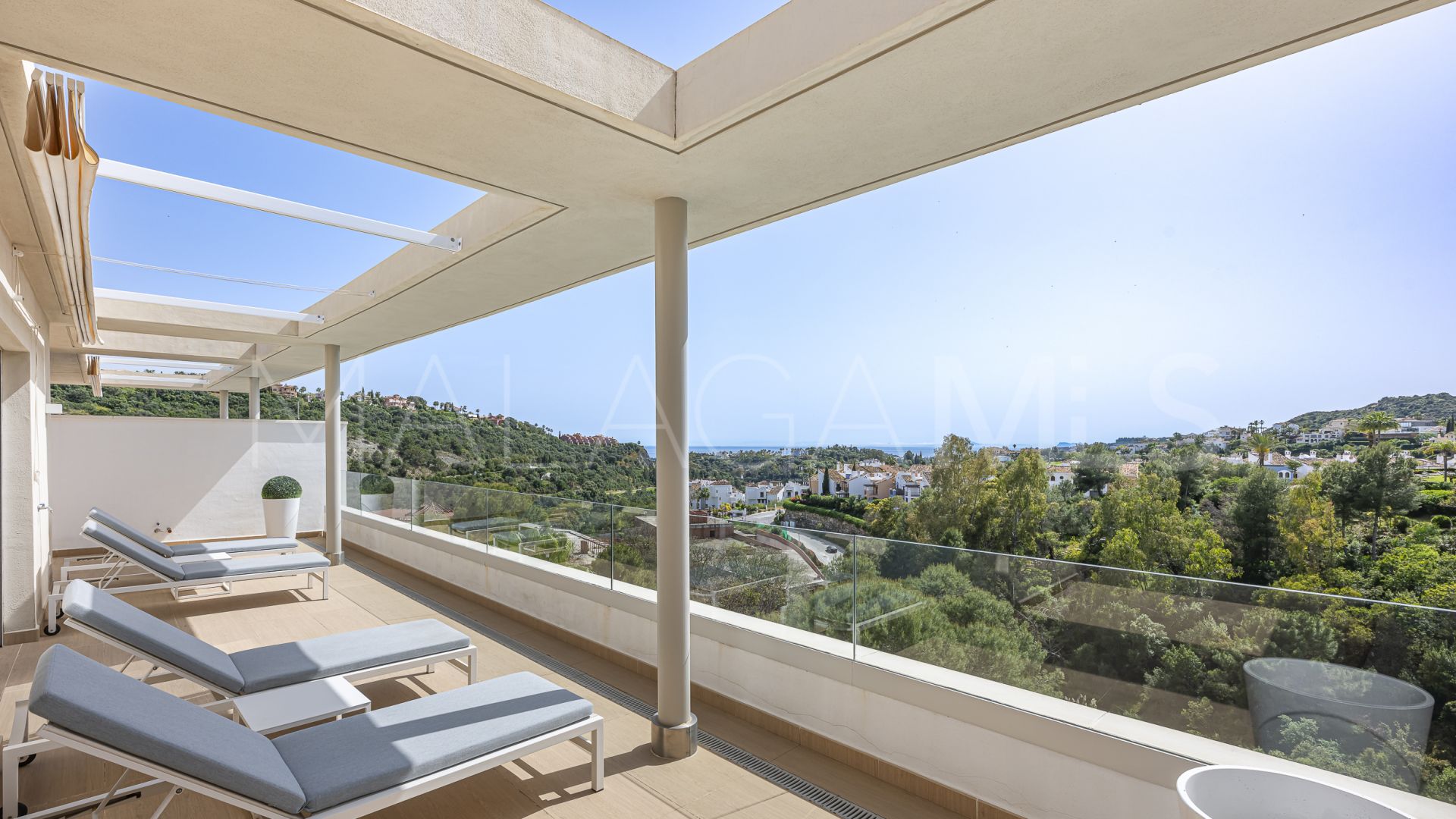 Duplex penthouse for sale in Botanic