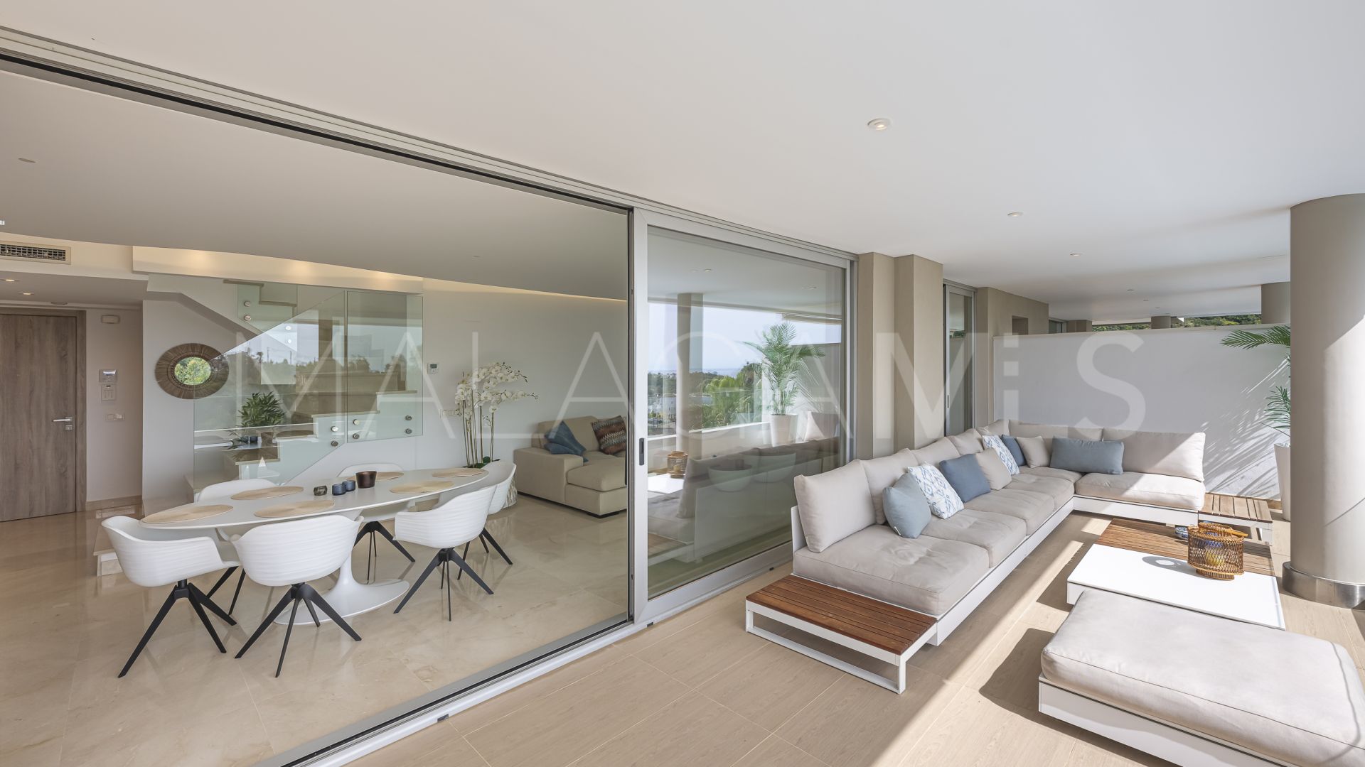 Duplex penthouse for sale in Botanic