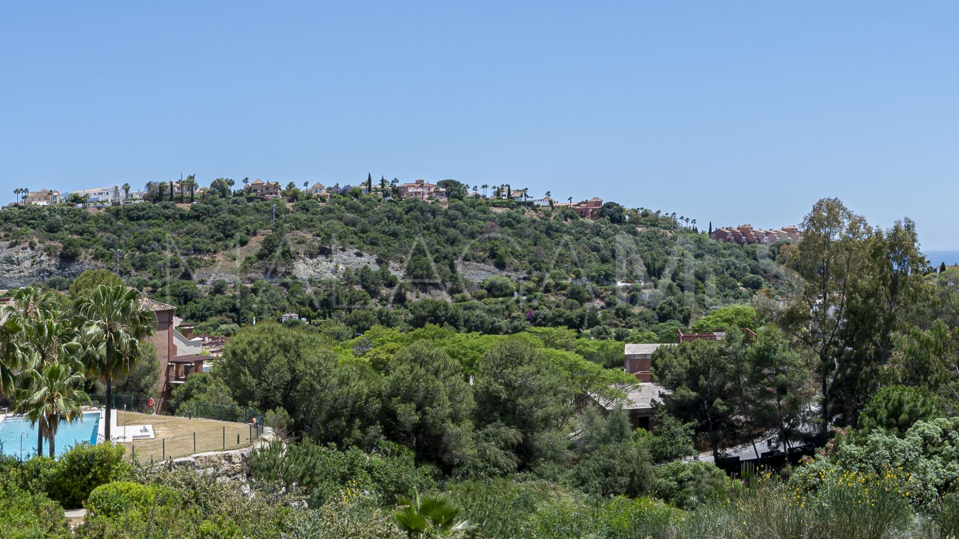 Duplex penthouse for sale in Botanic