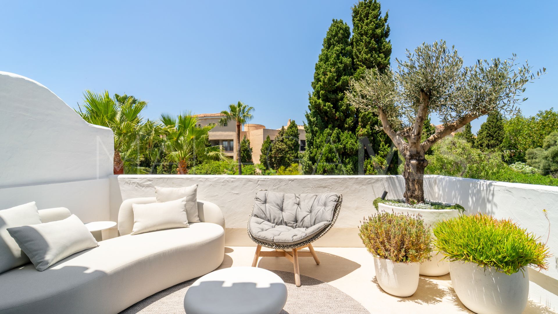 Duplex penthouse for sale in Jardines de las Fuentes